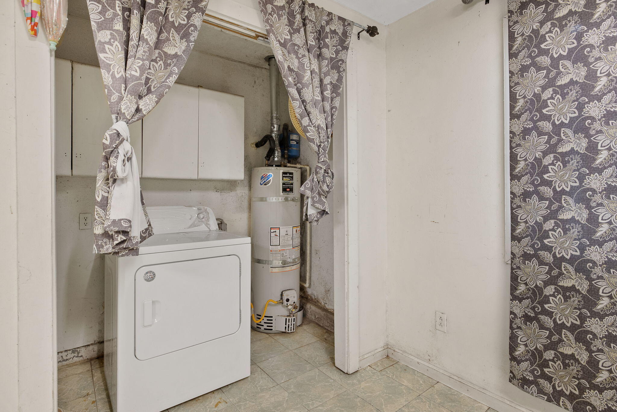 1117 W Wren Ave, Visalia, CA 93291