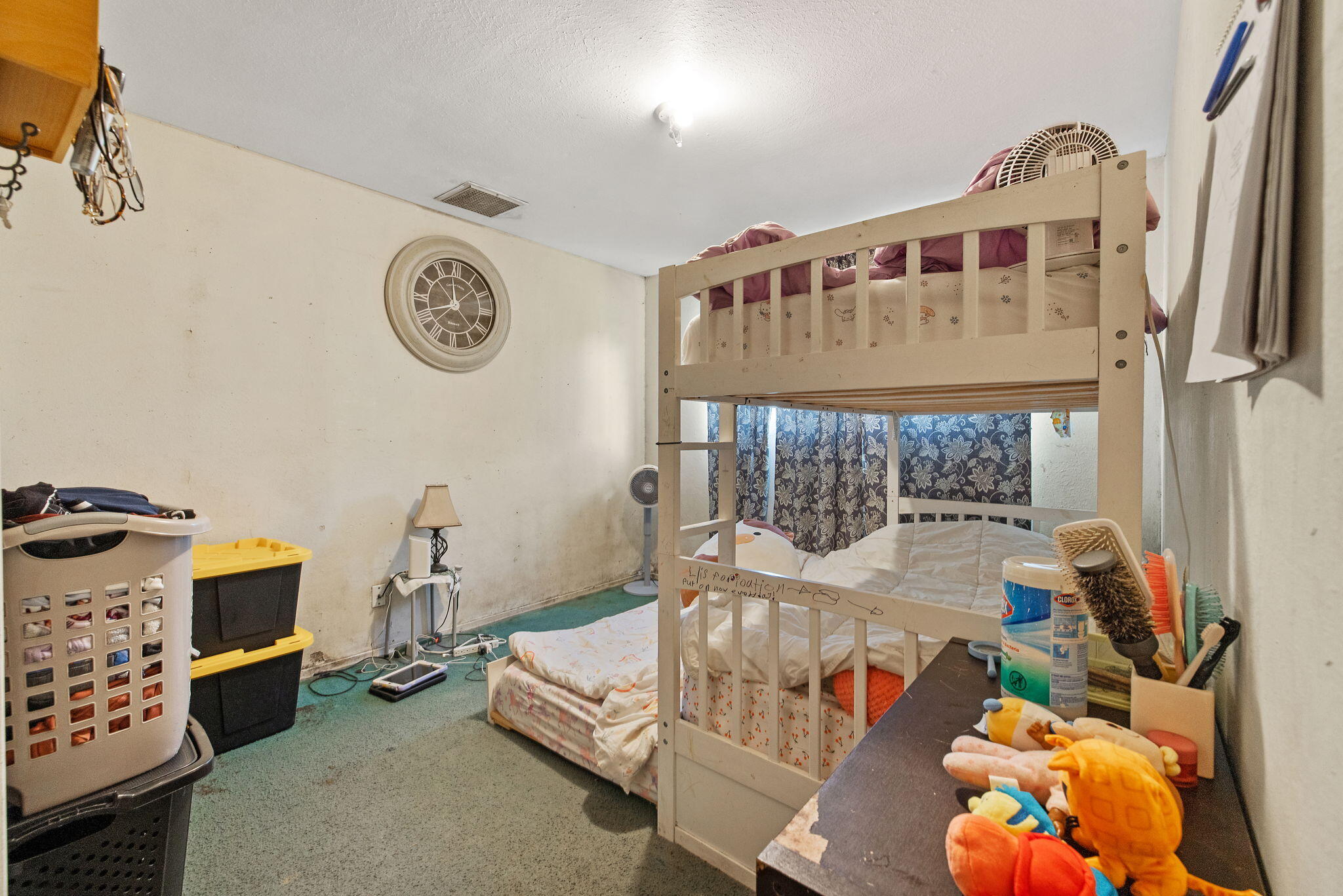 1117 W Wren Ave, Visalia, CA 93291