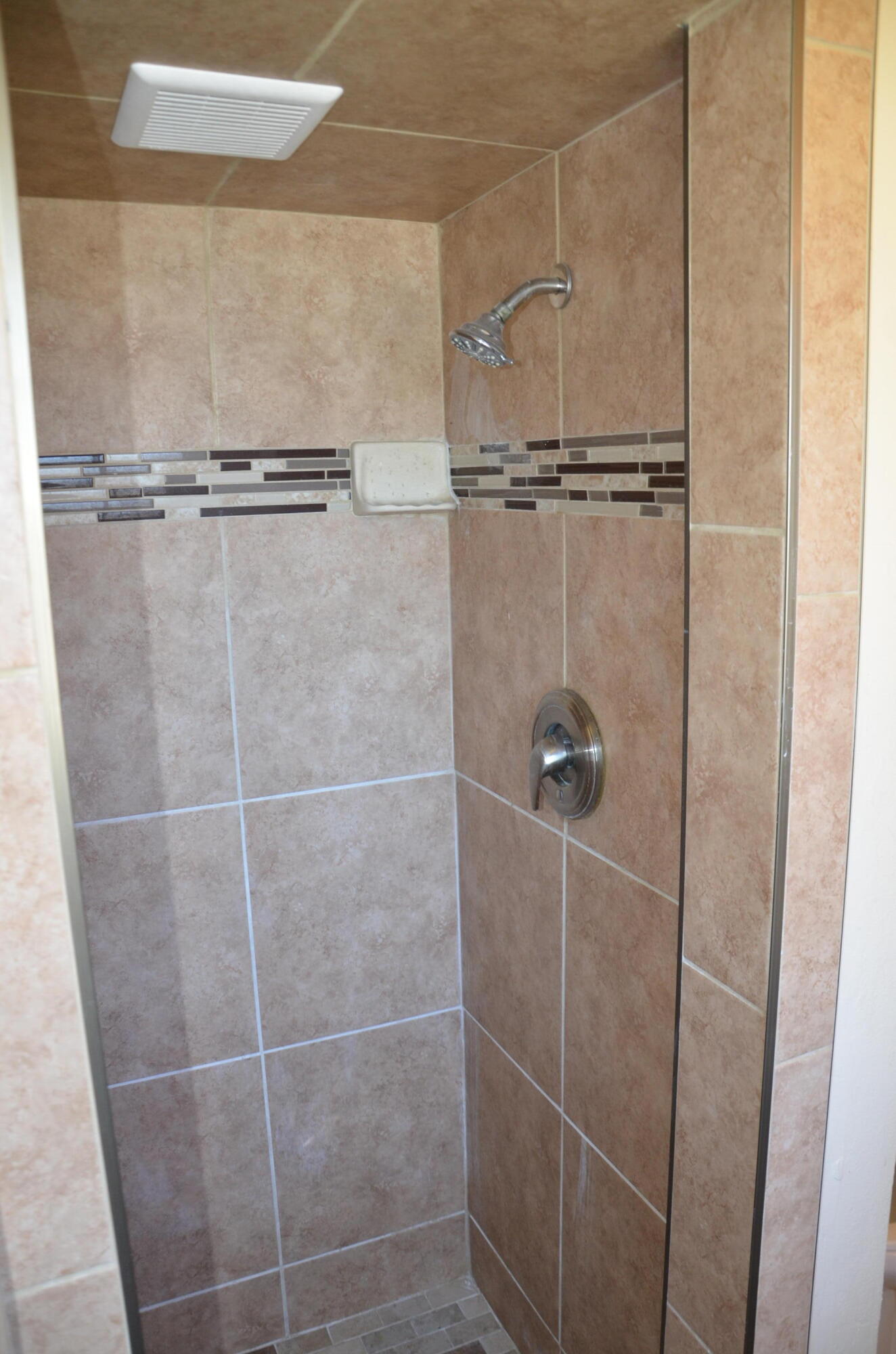 320 Byron Ct, Lemoore, CA 93245