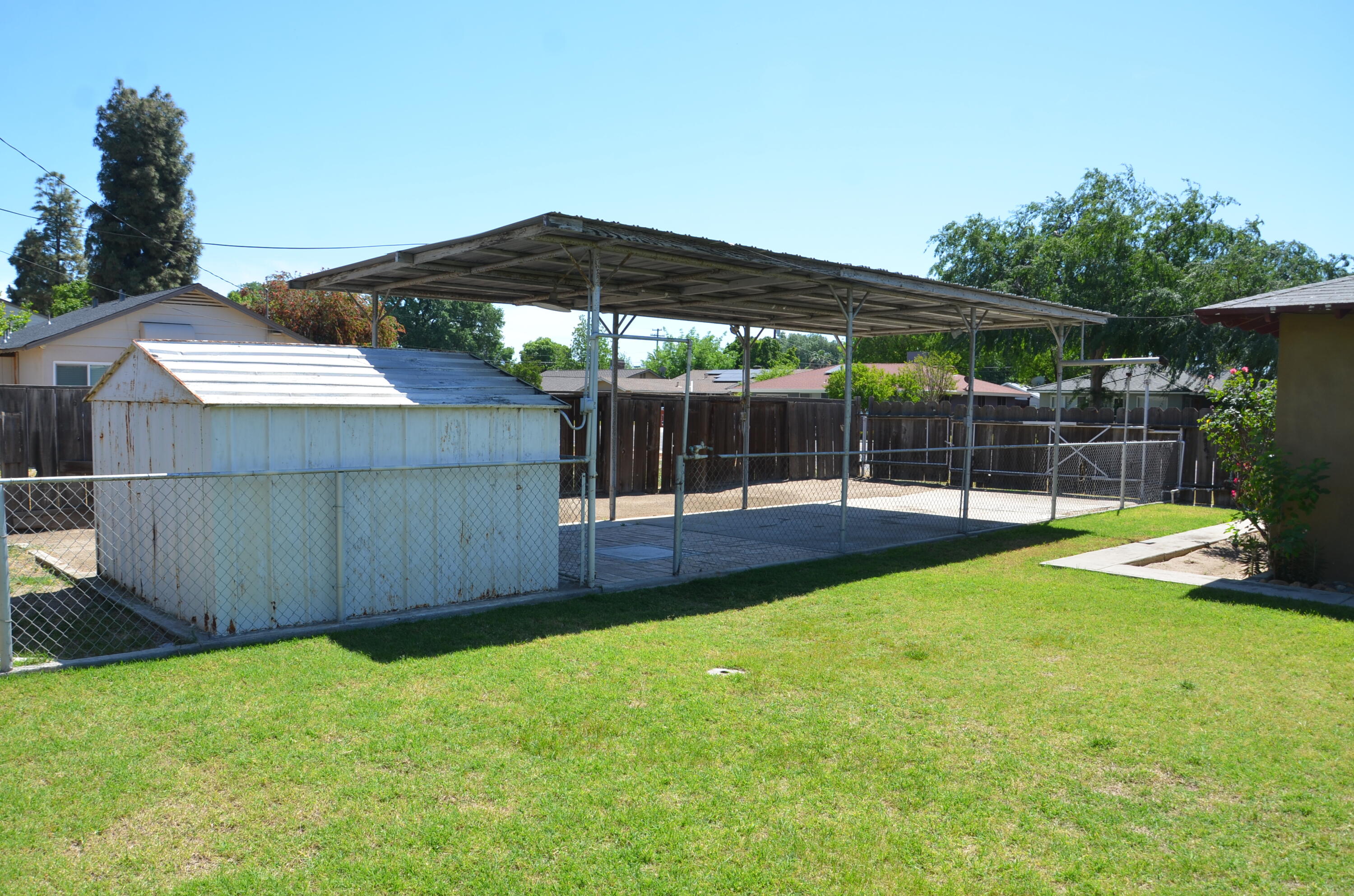 320 Byron Ct, Lemoore, CA 93245