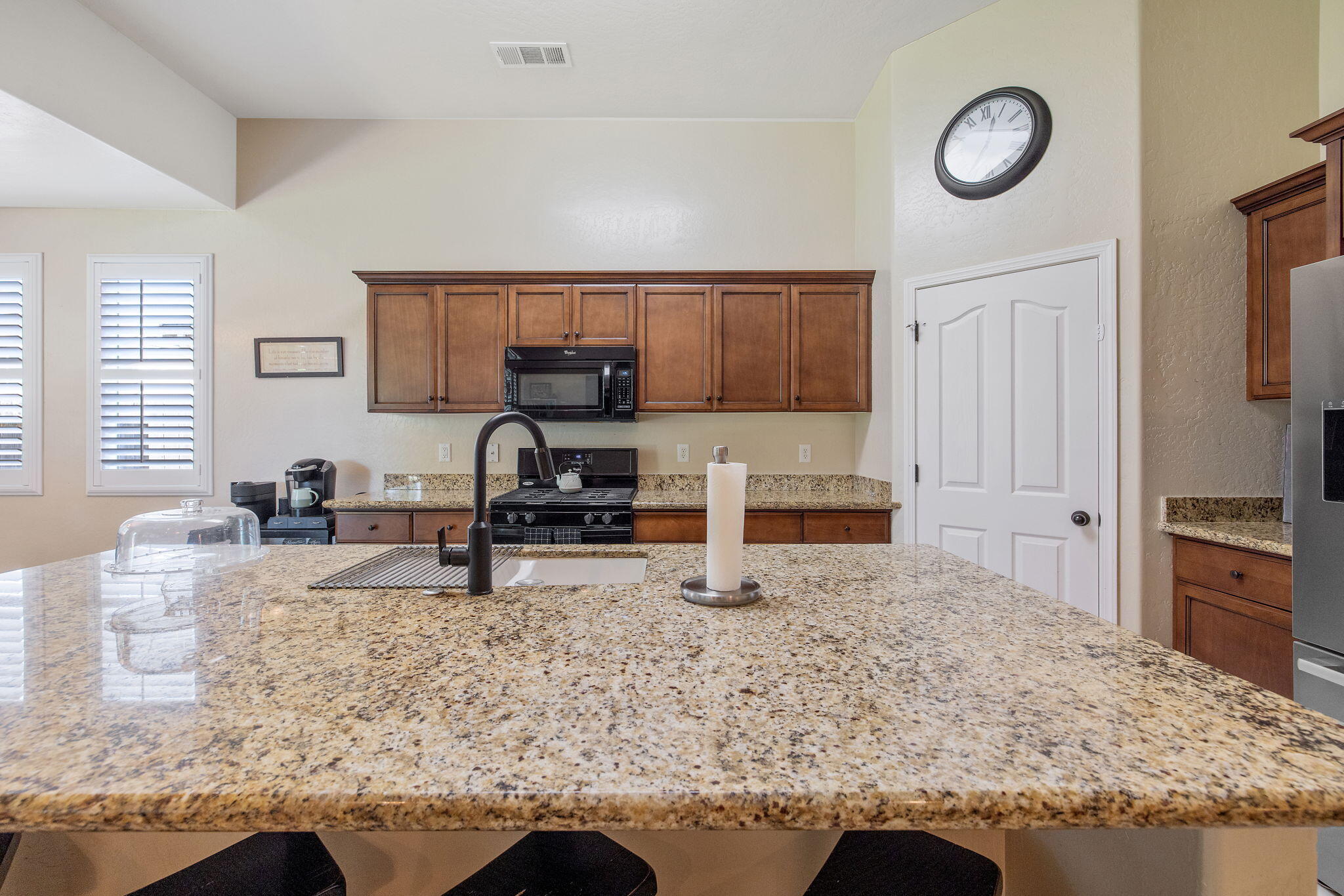 2538 W Connelly Ave, Visalia, CA 93291