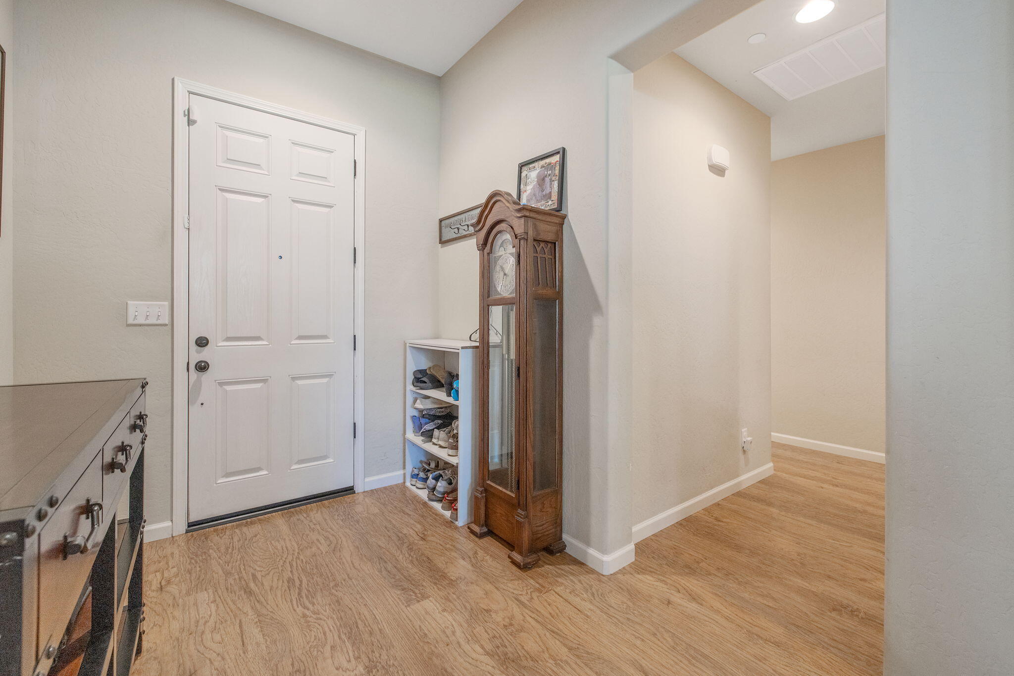 2538 W Connelly Ave, Visalia, CA 93291