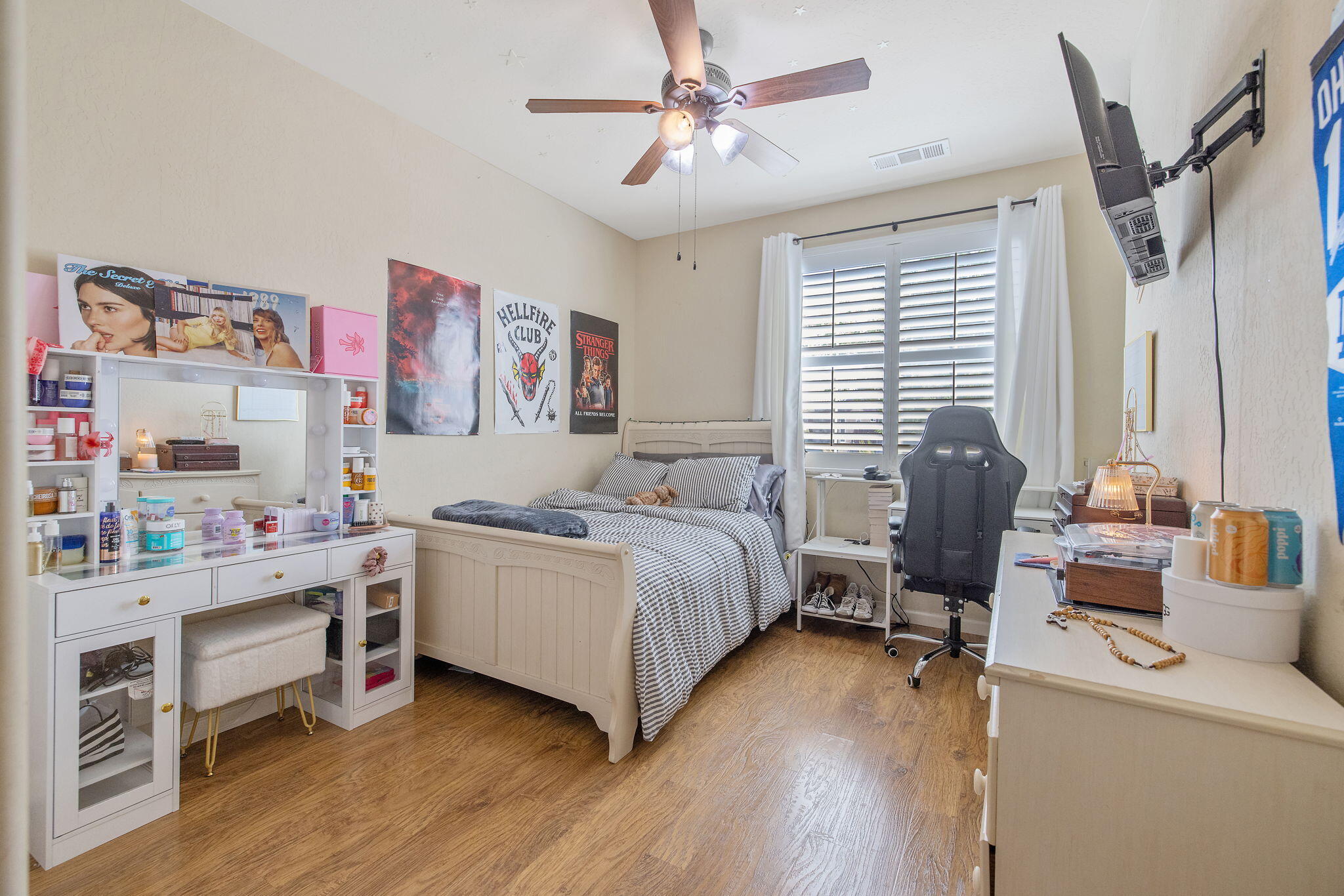 2538 W Connelly Ave, Visalia, CA 93291