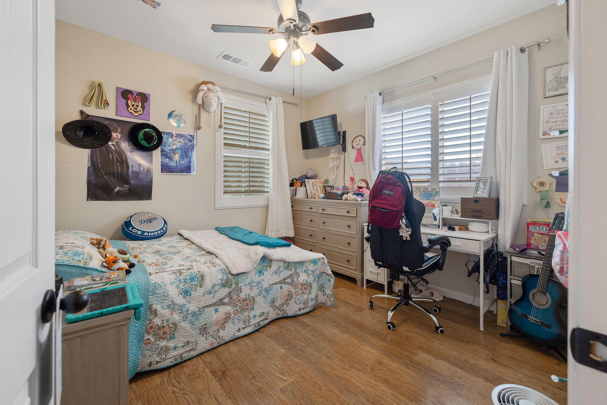 2538 W Connelly Ave, Visalia, CA 93291