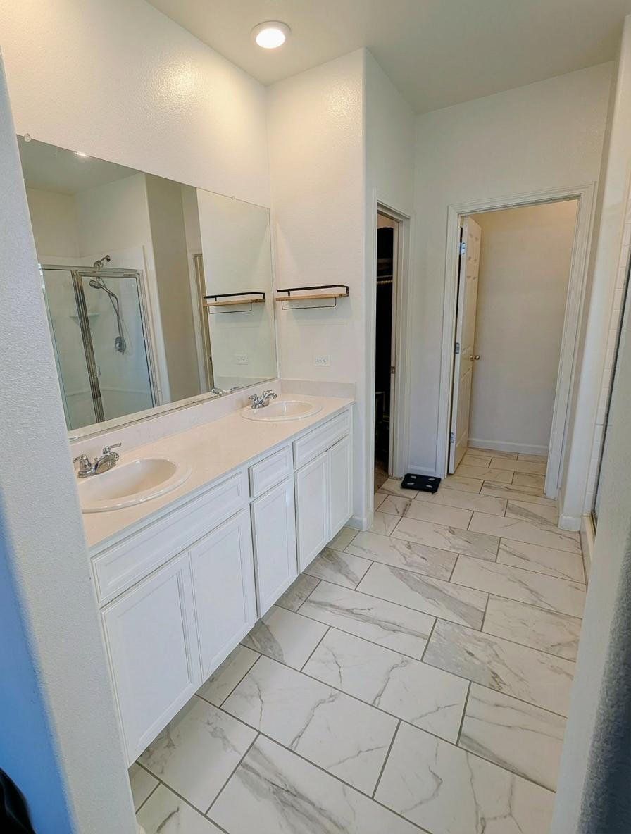 3604 E Cherry Ave, Visalia, CA 93292