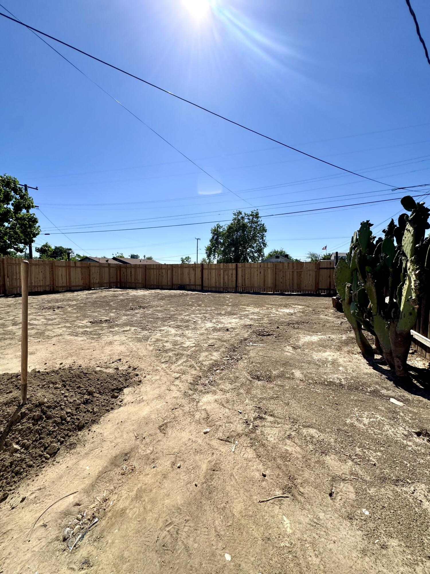 605 N NW F St, Tulare, CA 93274