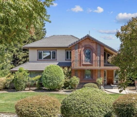 315 Valley View Dr, Exeter, CA 93221