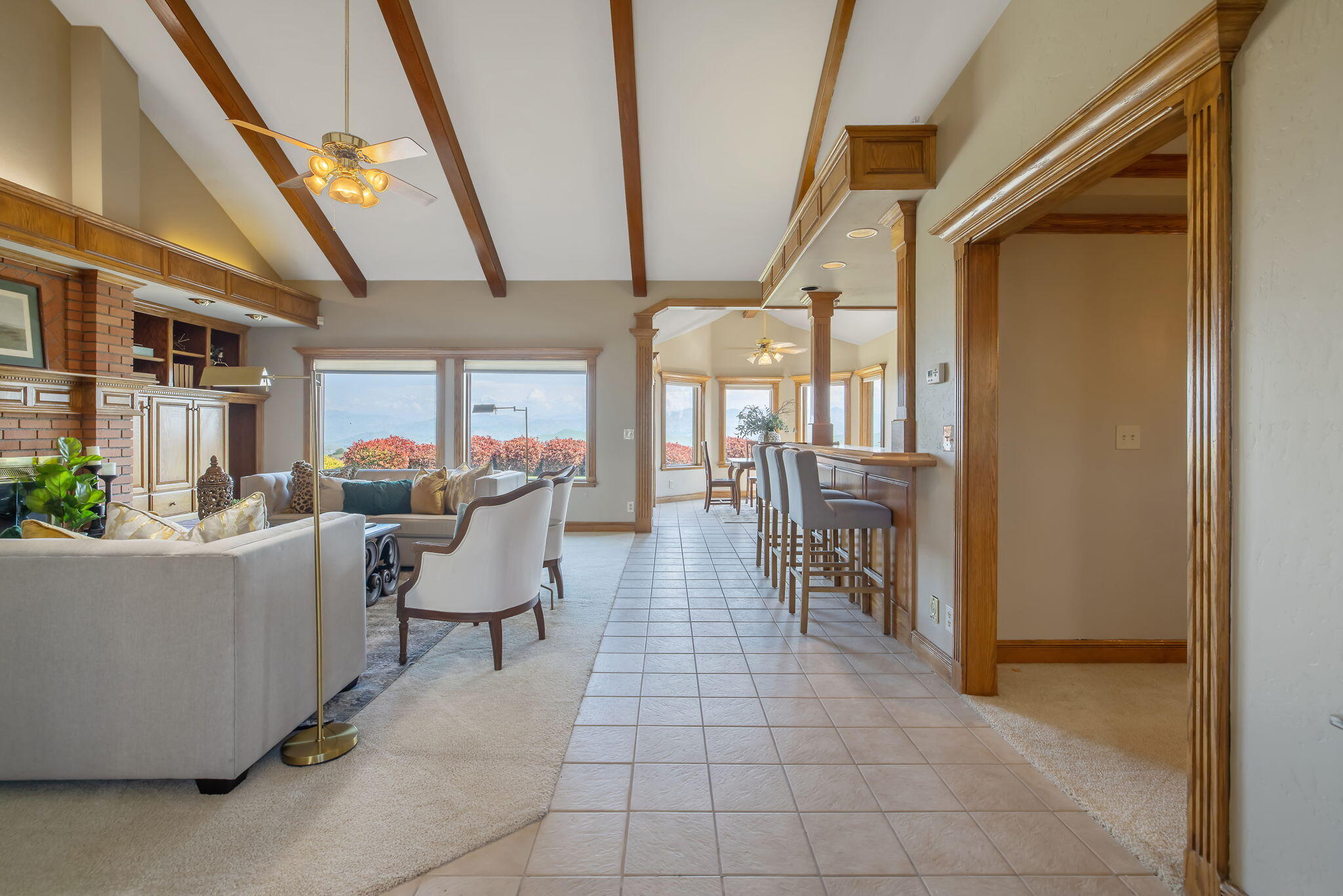 315 Valley View Dr, Exeter, CA 93221