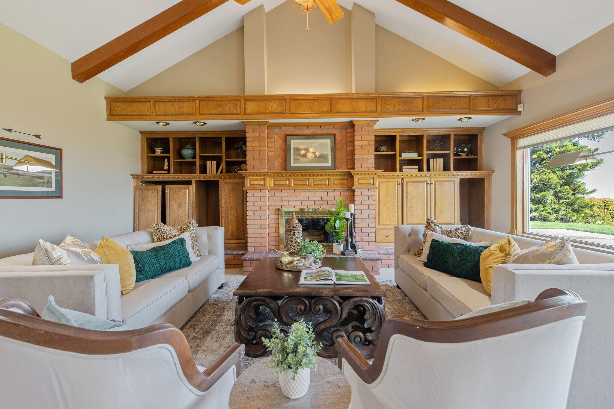 315 Valley View Dr, Exeter, CA 93221