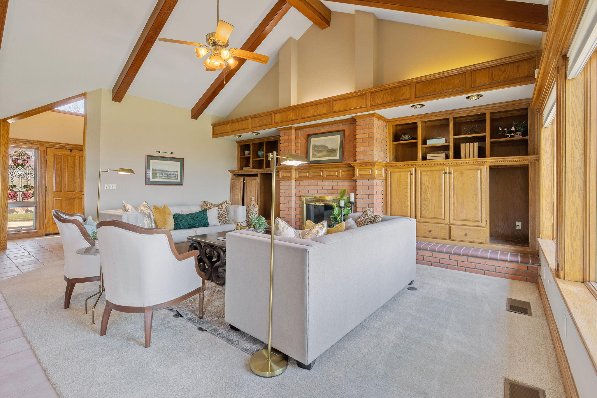 315 Valley View Dr, Exeter, CA 93221