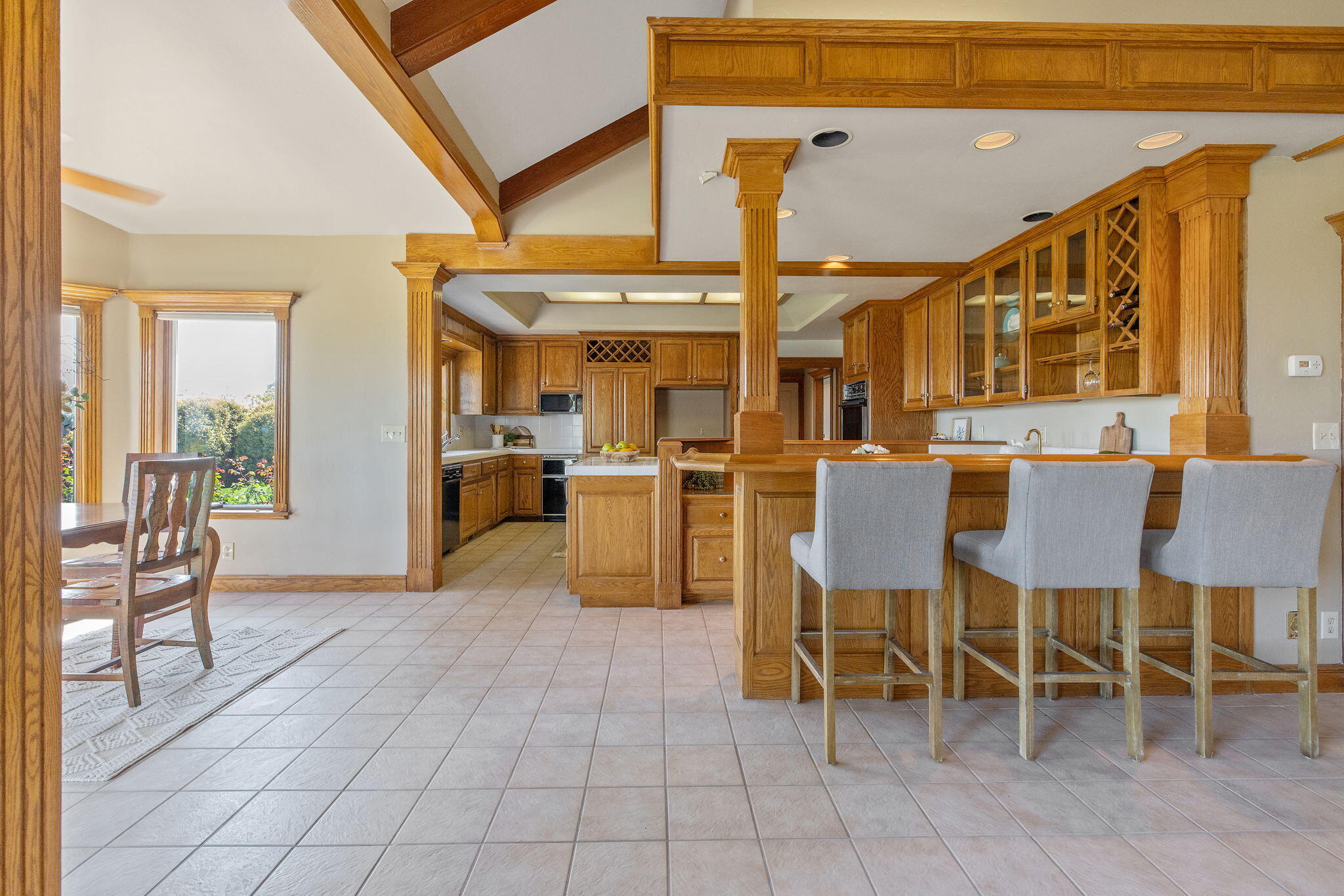 315 Valley View Dr, Exeter, CA 93221