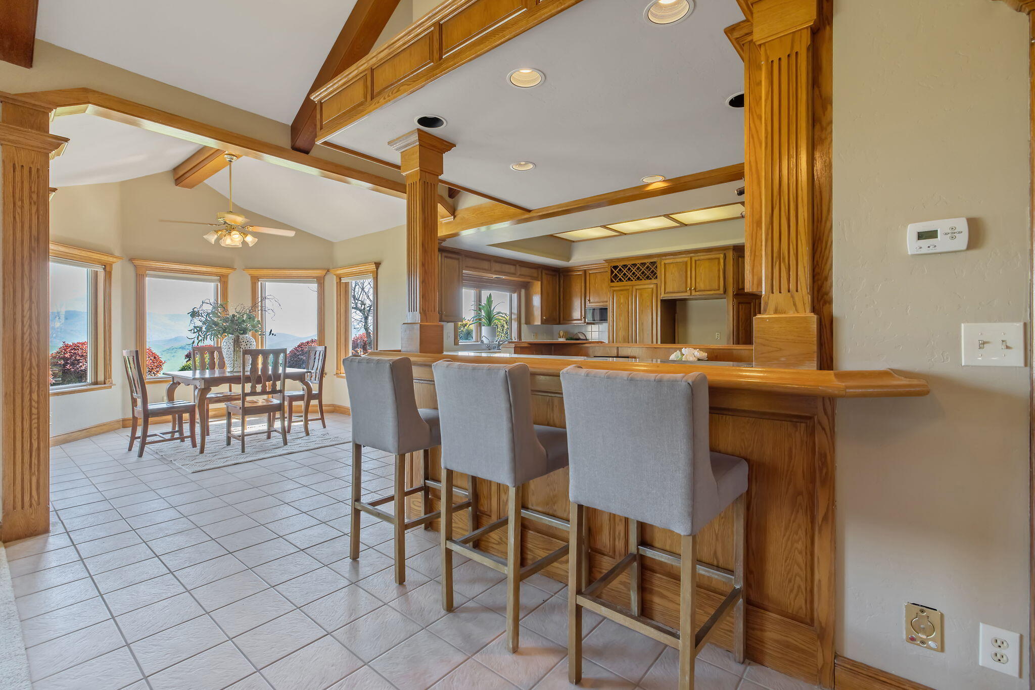 315 Valley View Dr, Exeter, CA 93221