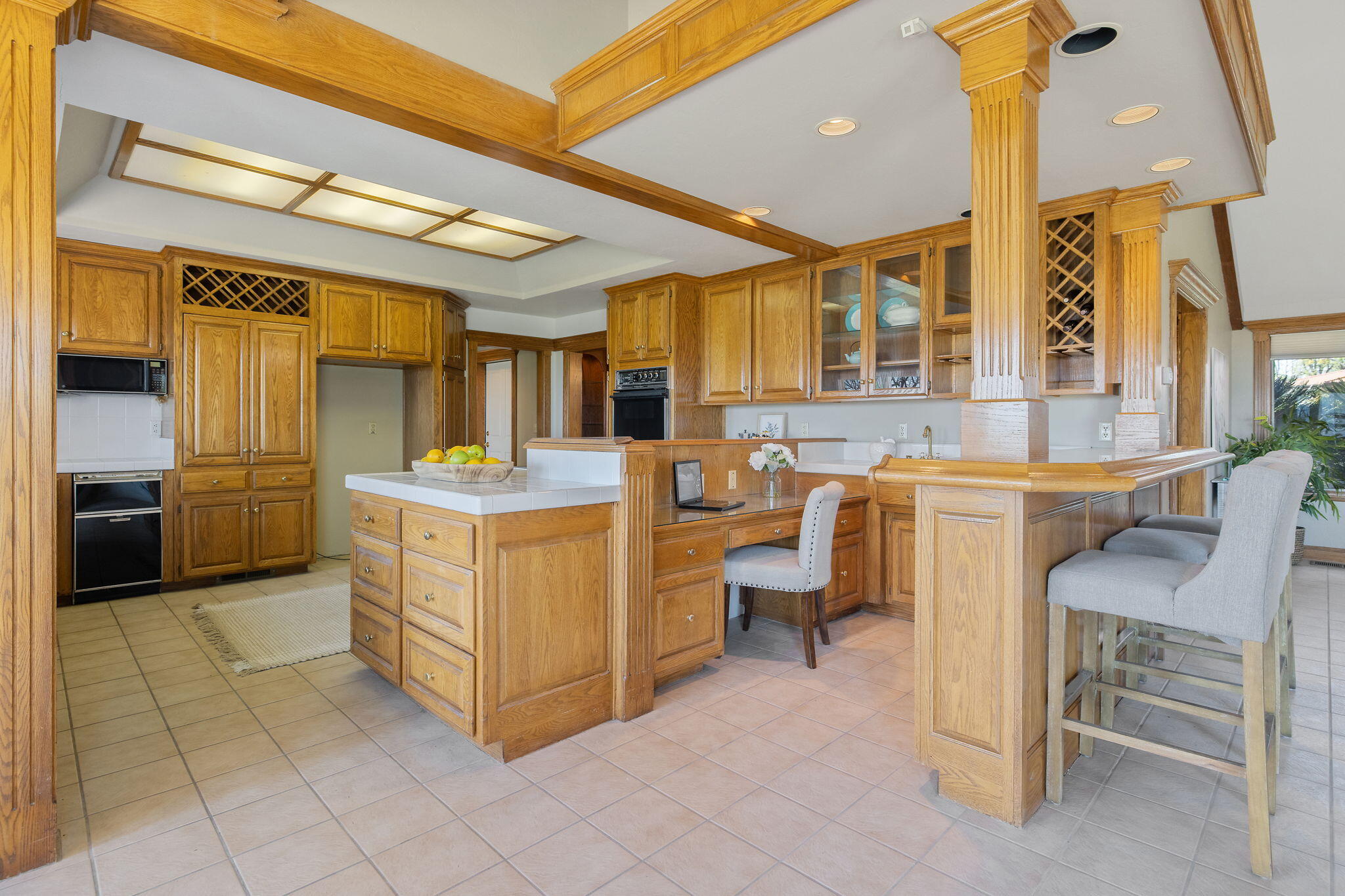 315 Valley View Dr, Exeter, CA 93221