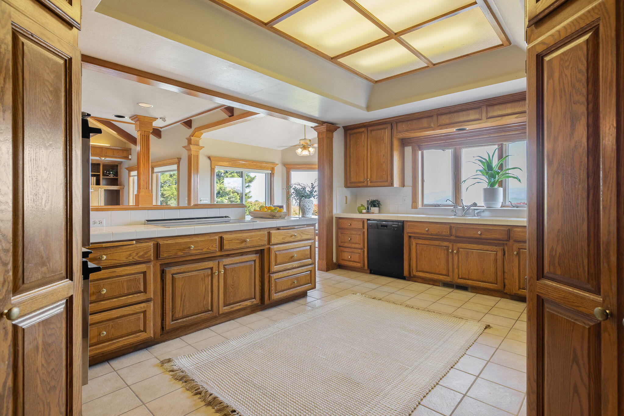 315 Valley View Dr, Exeter, CA 93221