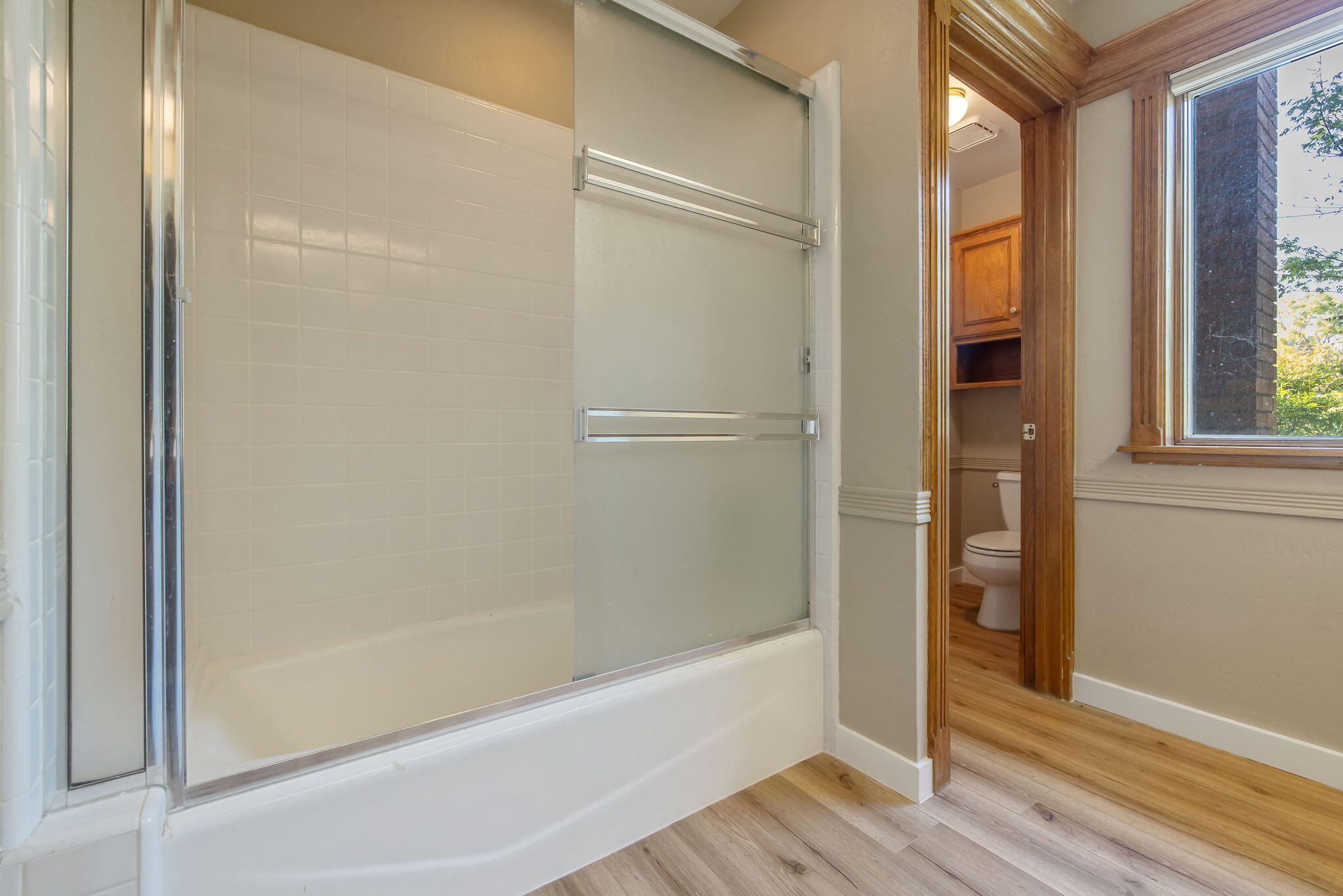 315 Valley View Dr, Exeter, CA 93221