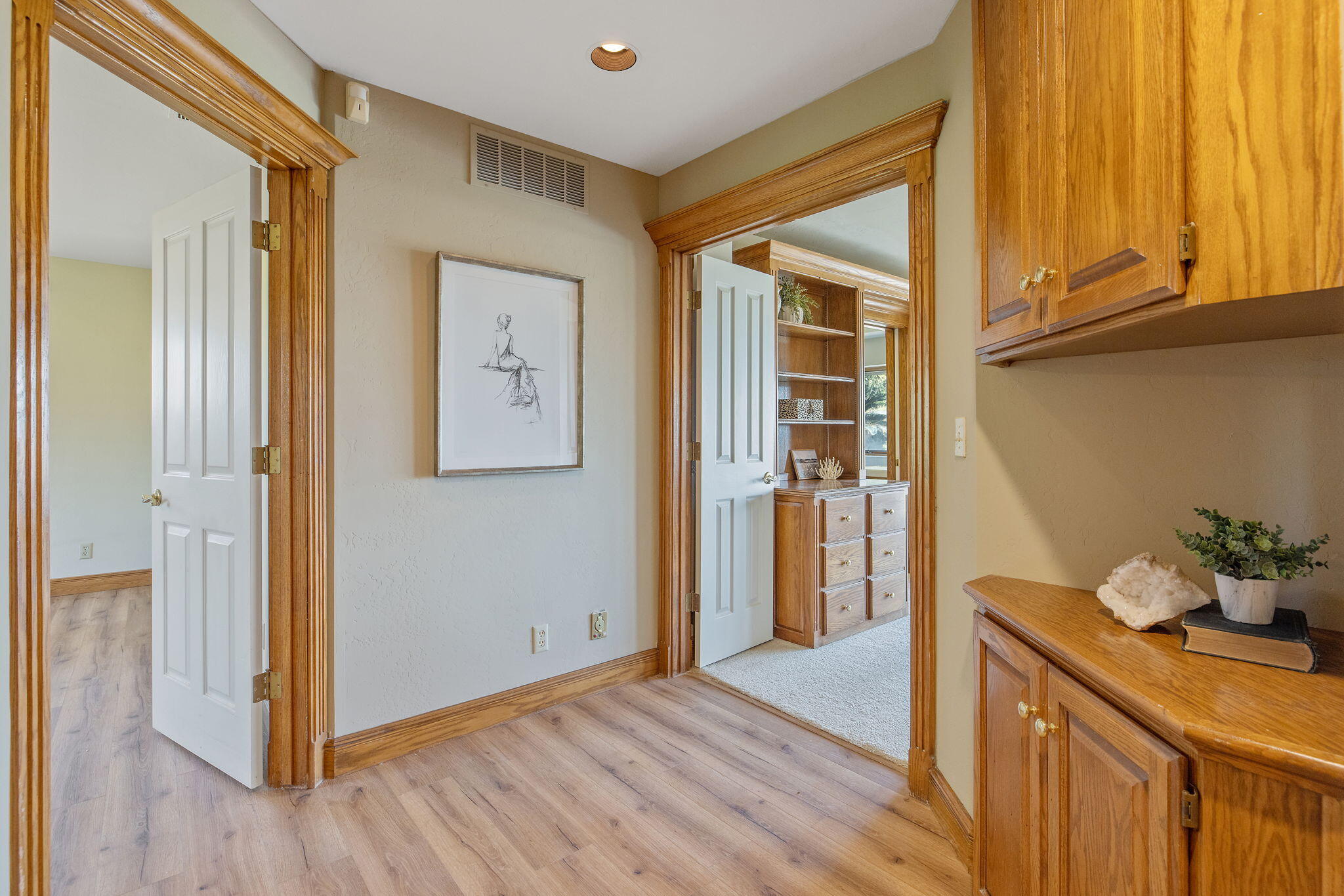 315 Valley View Dr, Exeter, CA 93221