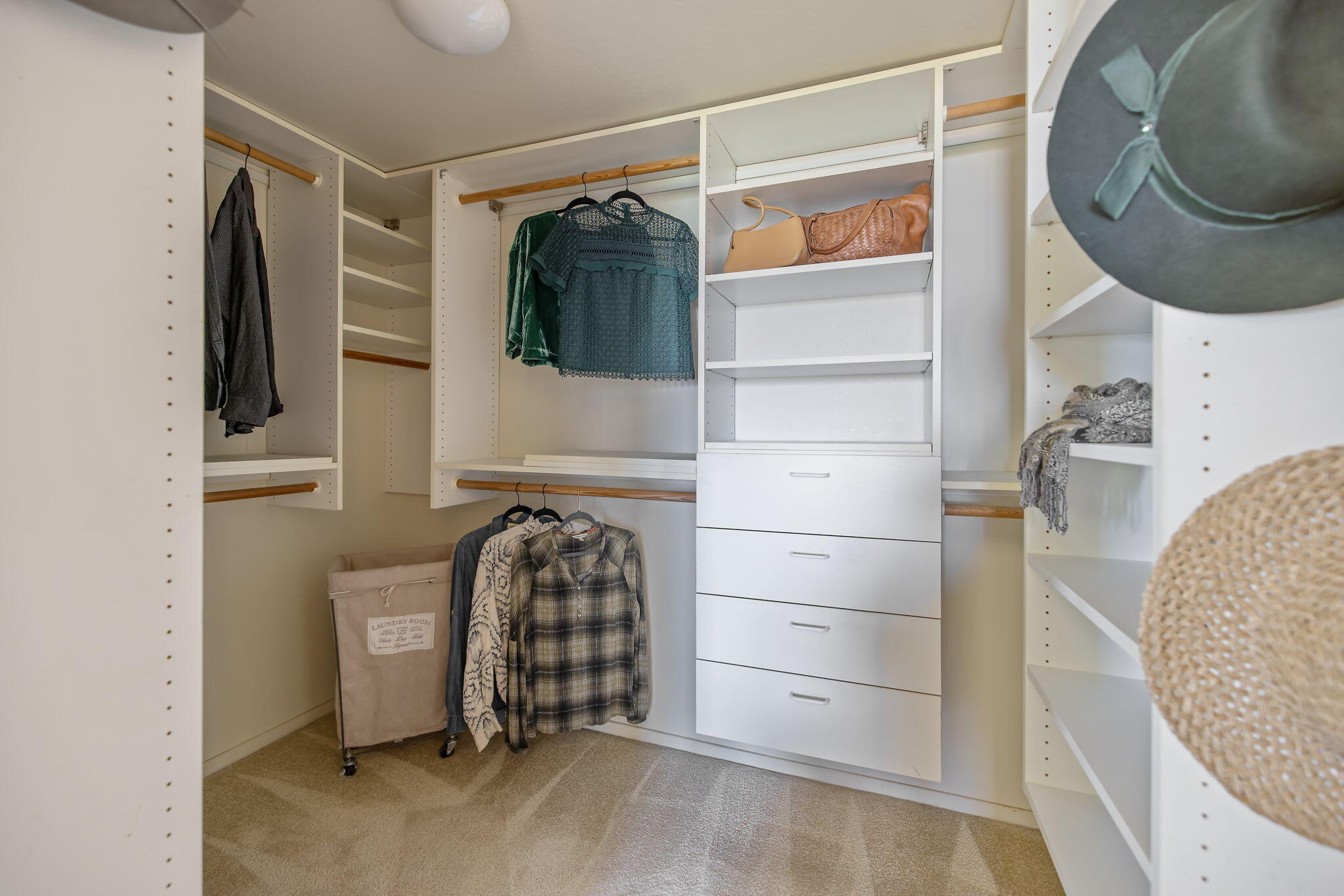 315 Valley View Dr, Exeter, CA 93221