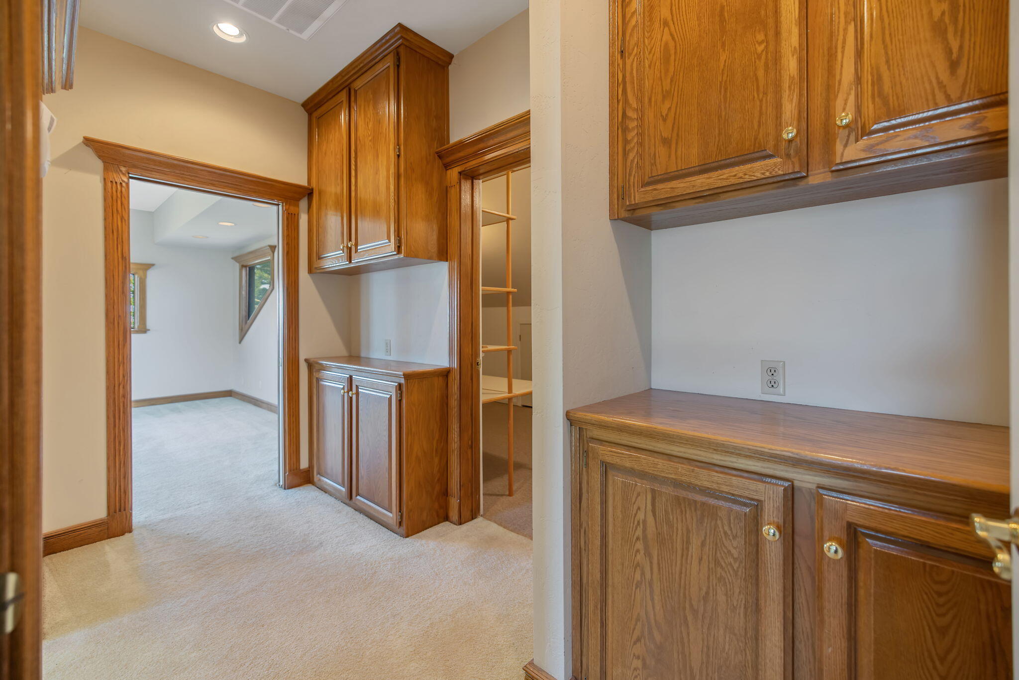 315 Valley View Dr, Exeter, CA 93221