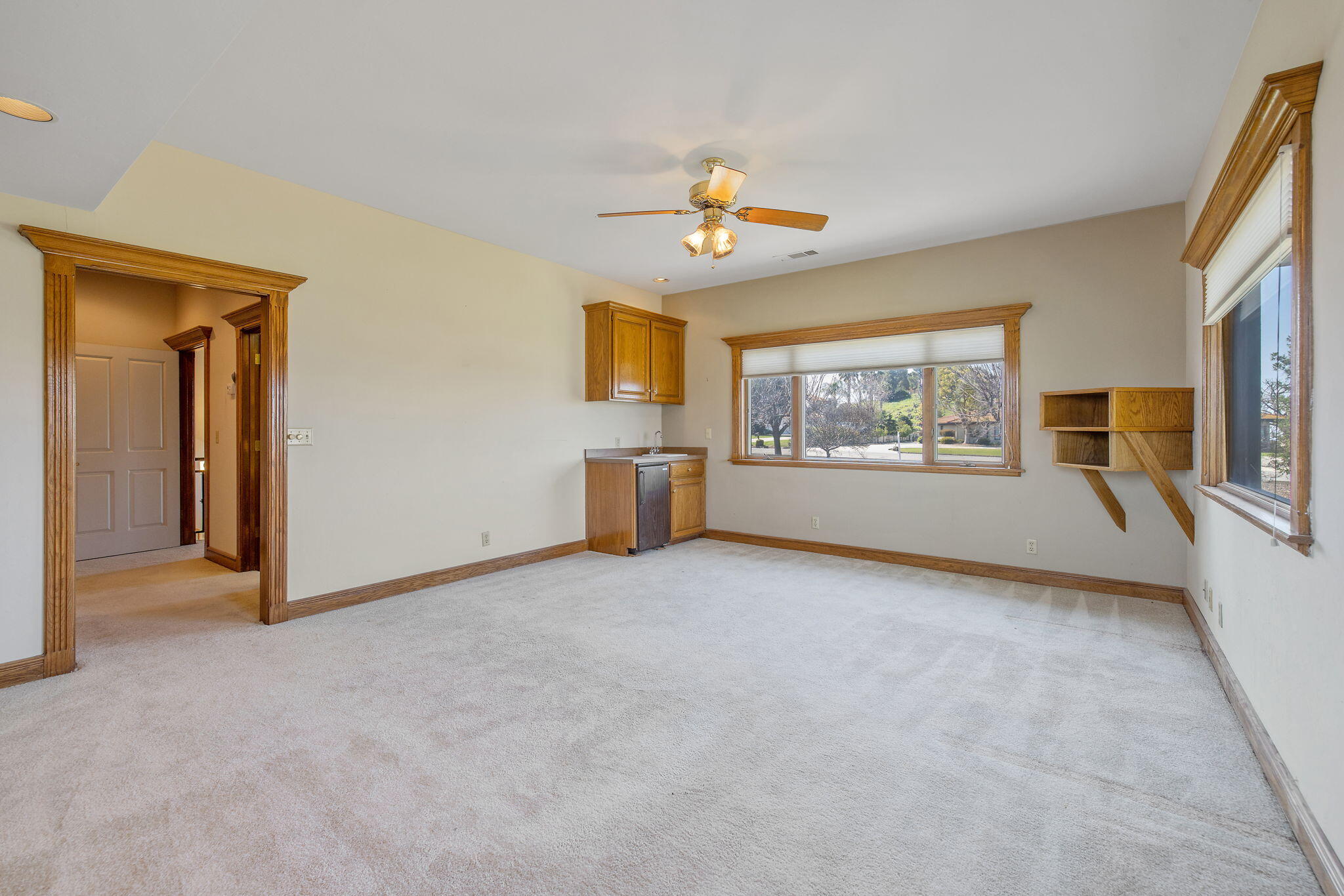 315 Valley View Dr, Exeter, CA 93221