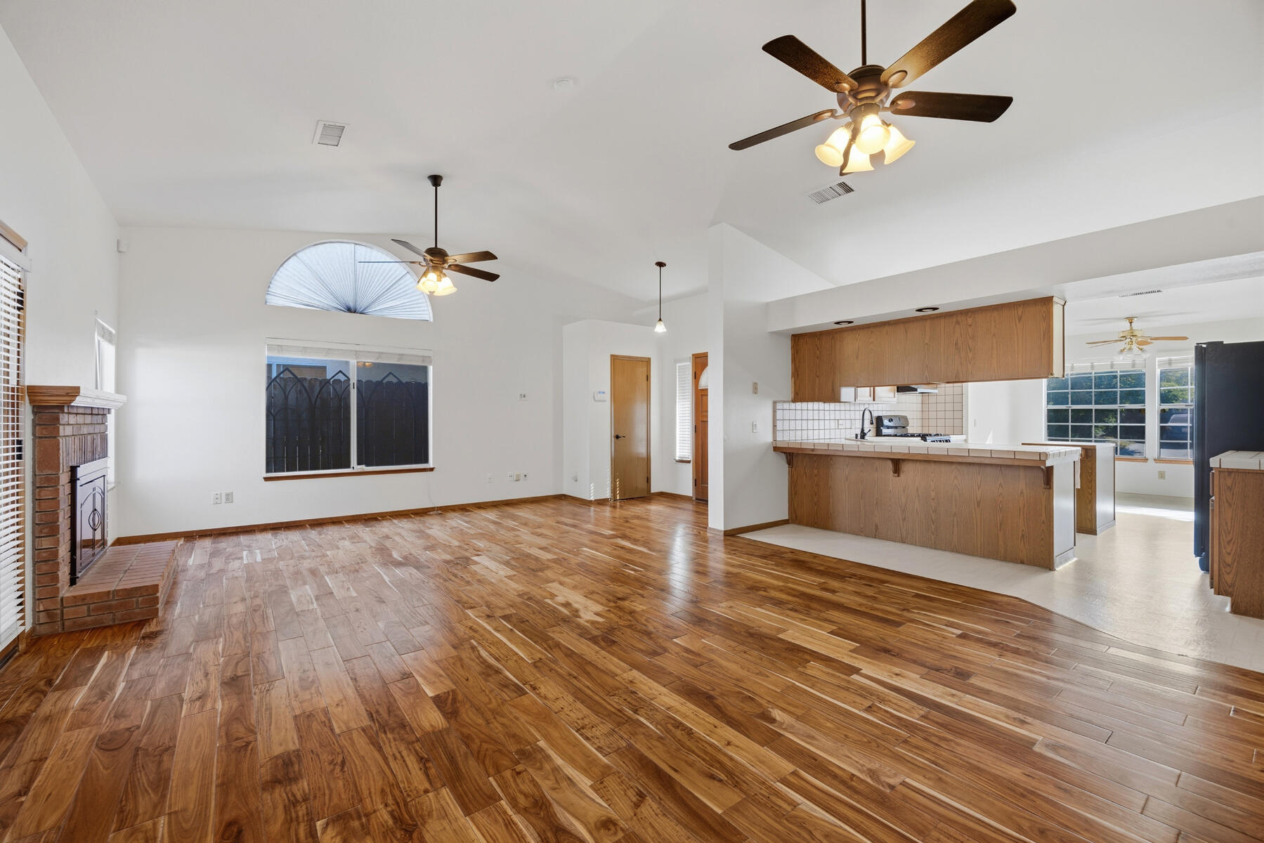 1301 S Atwood Ct, Visalia, CA 93277