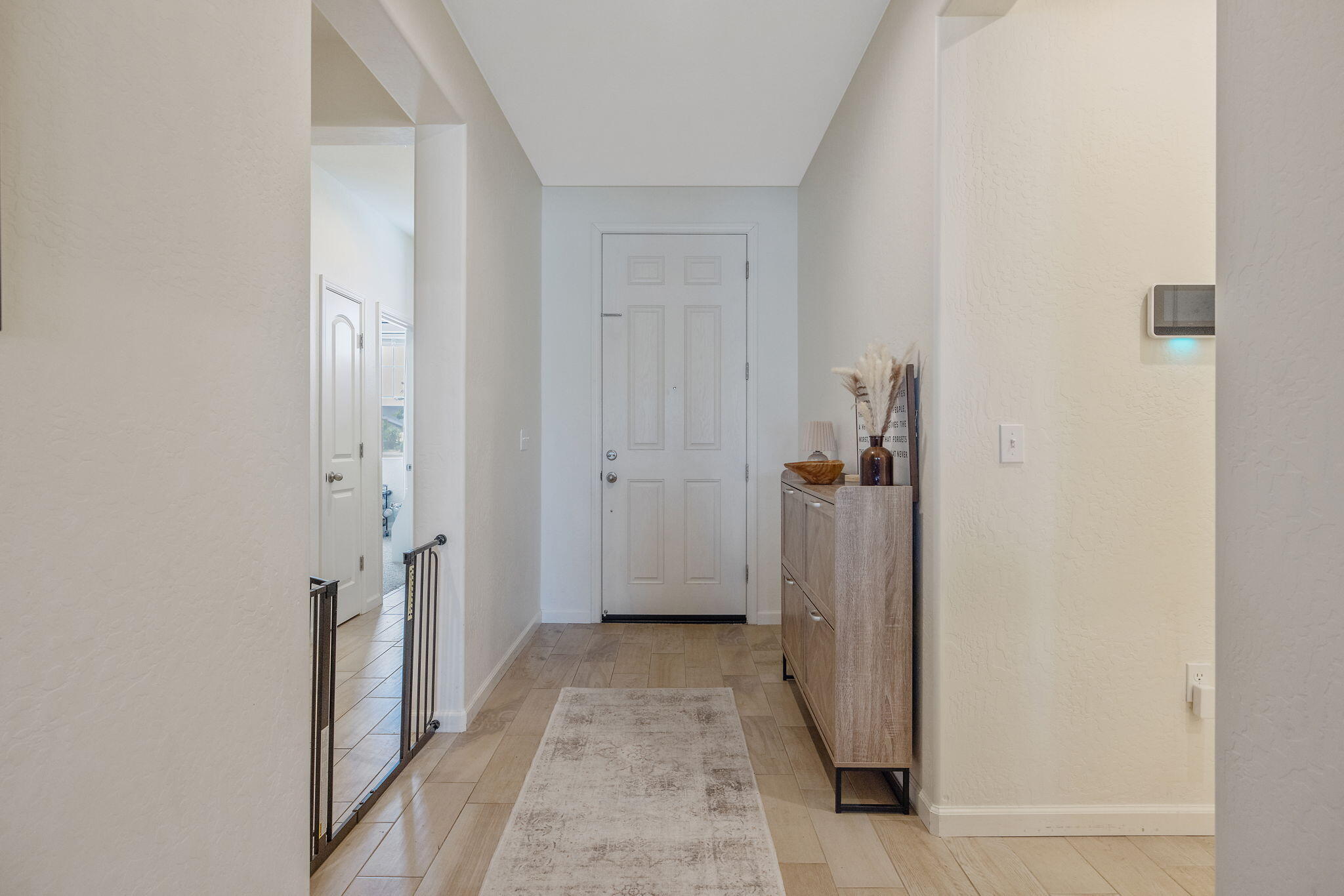 2306 E Mesa Ave, Visalia, CA 93292