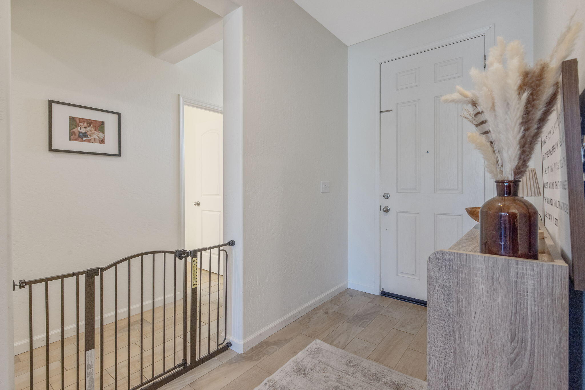 2306 E Mesa Ave, Visalia, CA 93292