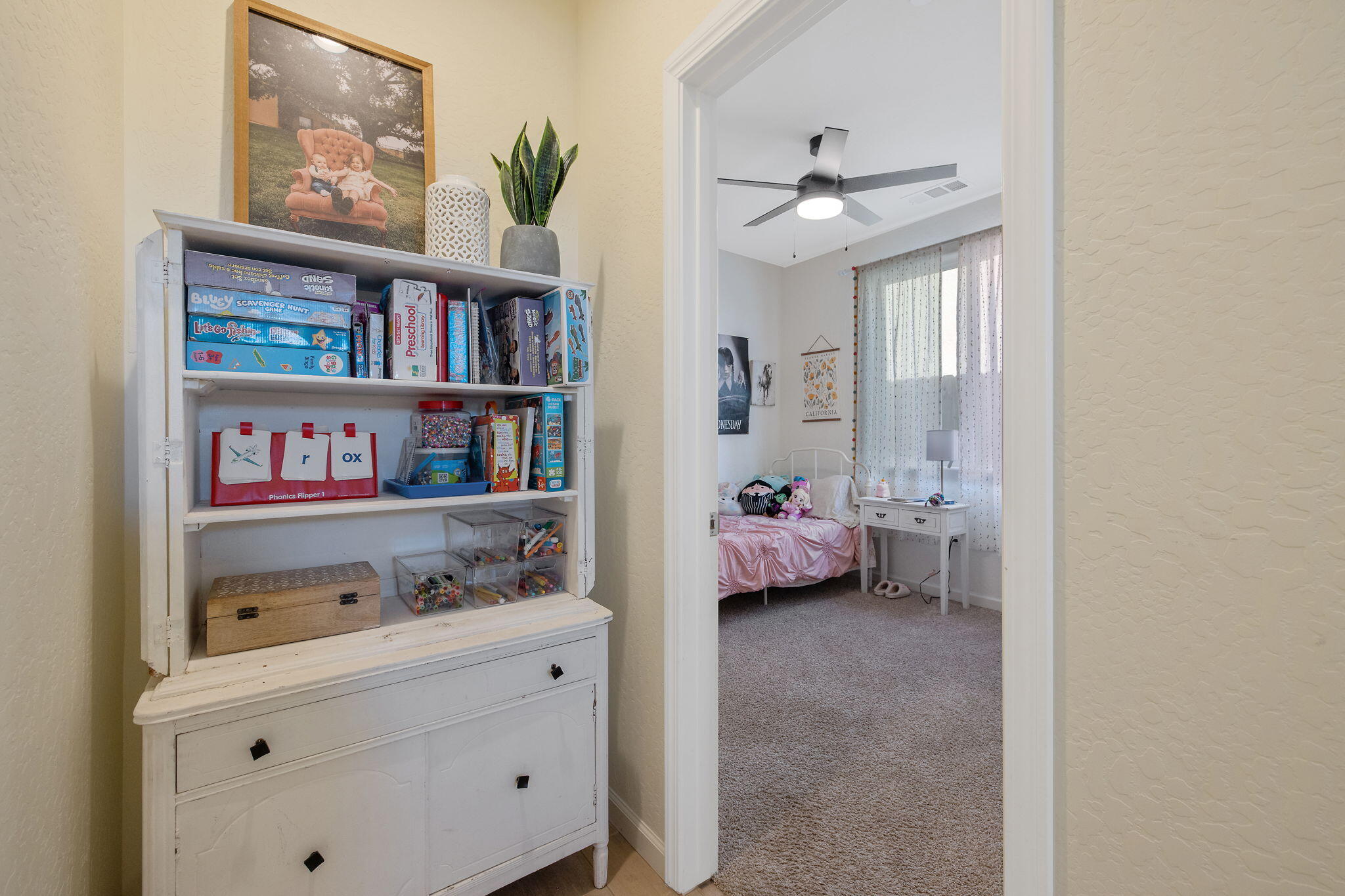 2306 E Mesa Ave, Visalia, CA 93292