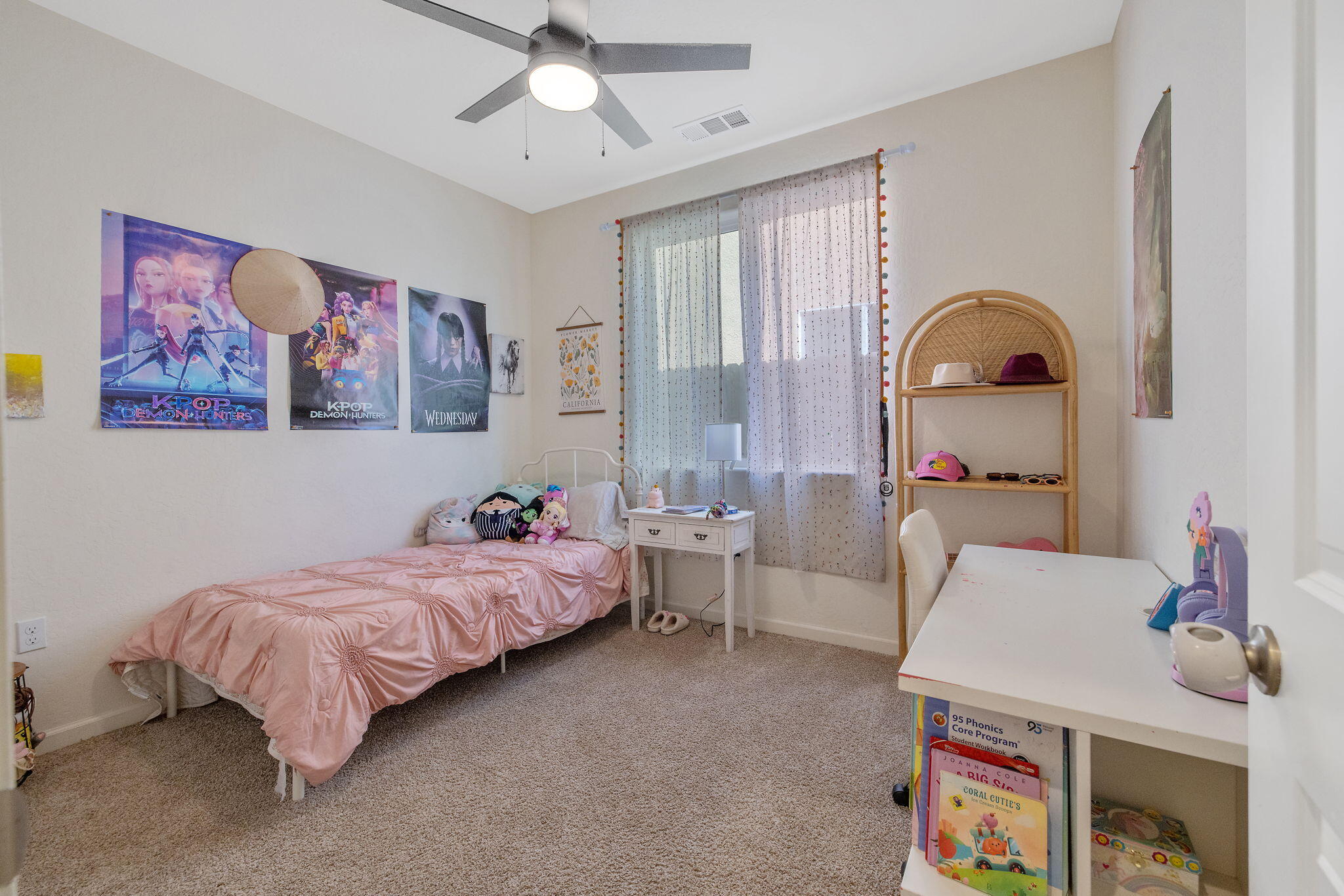 2306 E Mesa Ave, Visalia, CA 93292