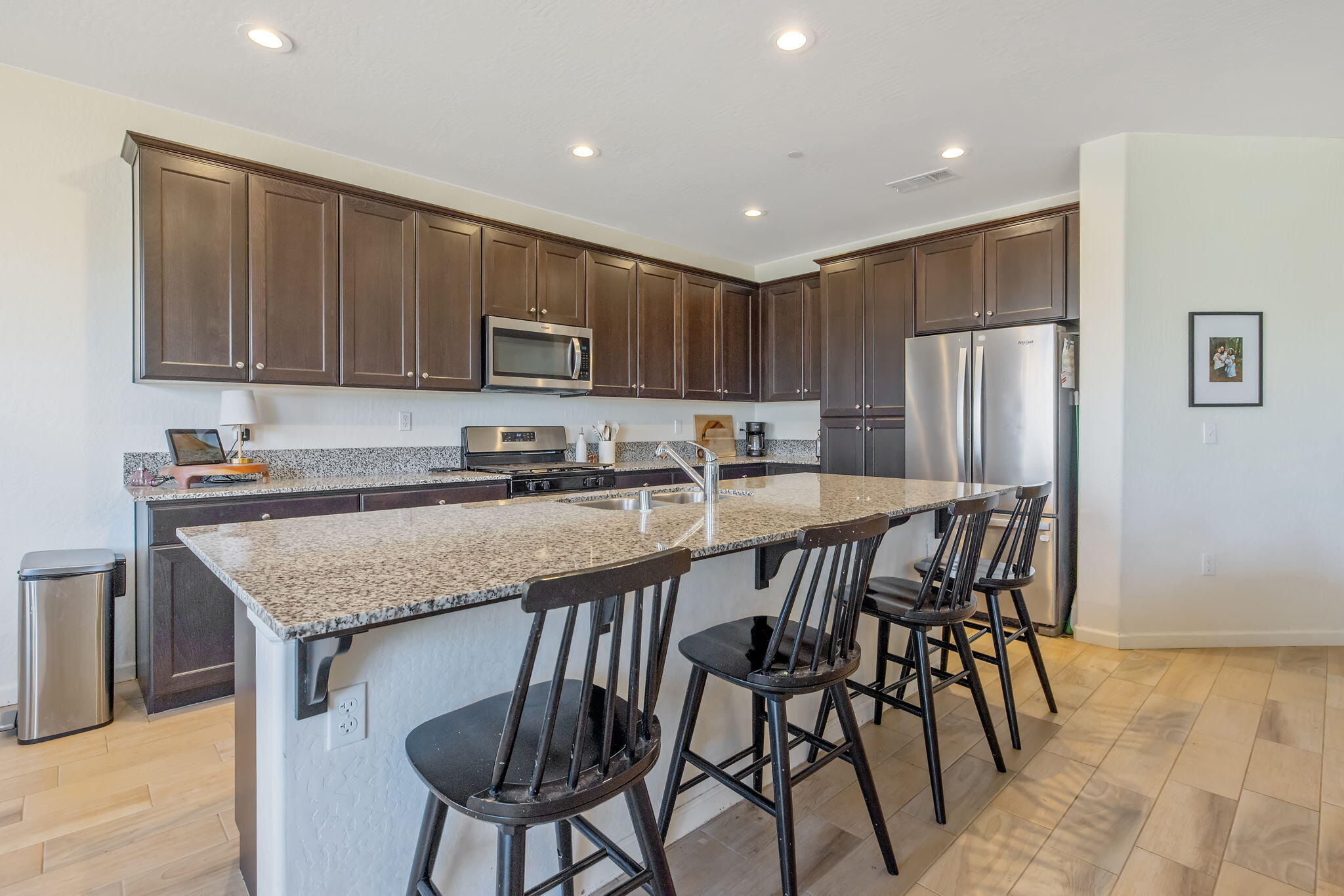 2306 E Mesa Ave, Visalia, CA 93292