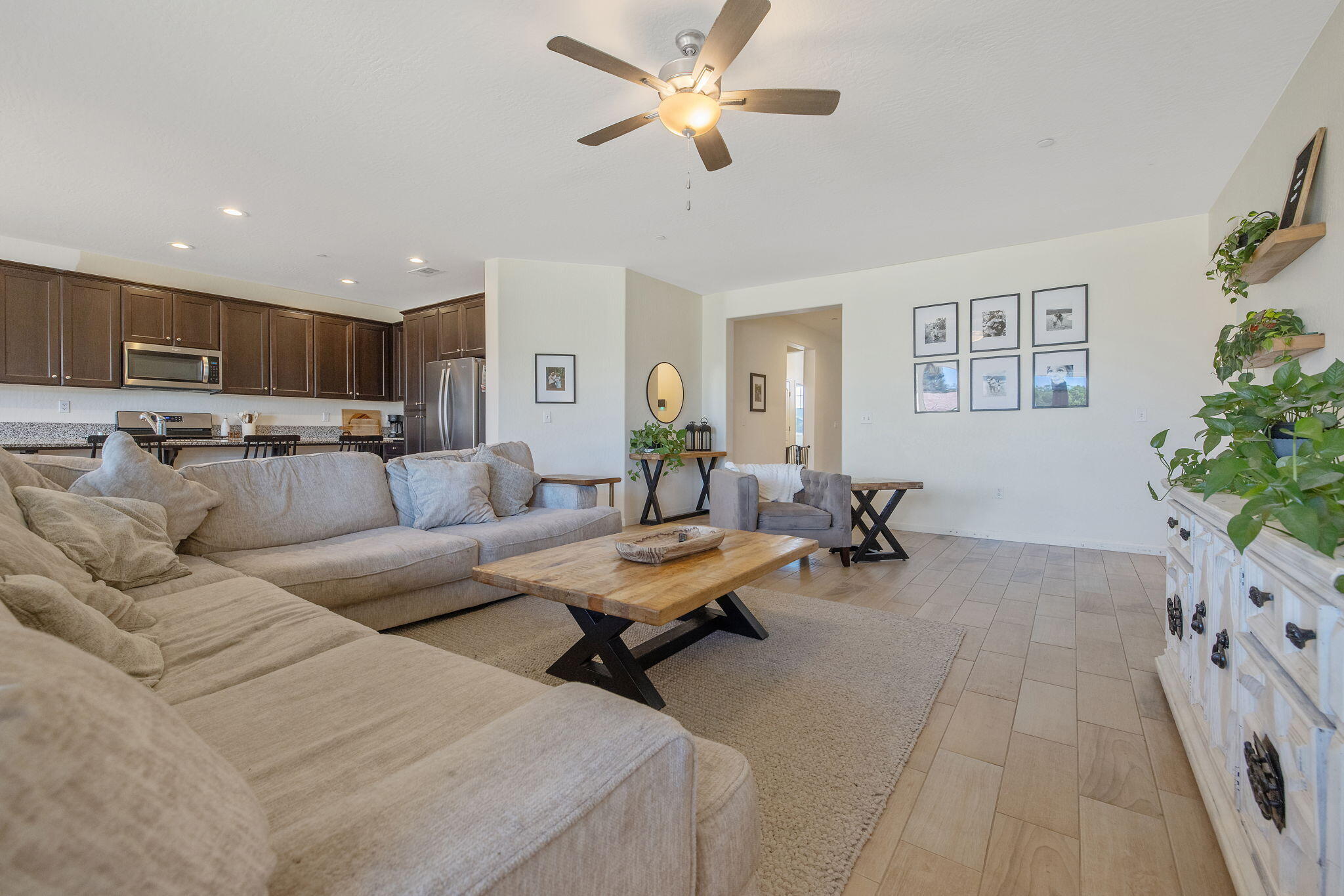 2306 E Mesa Ave, Visalia, CA 93292