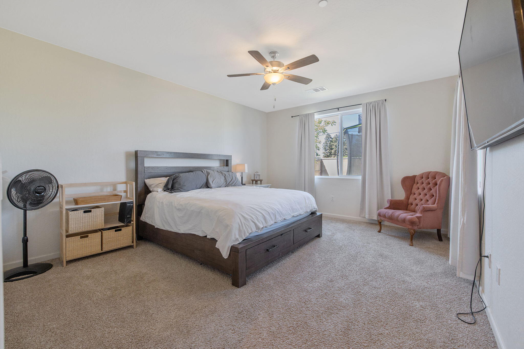 2306 E Mesa Ave, Visalia, CA 93292