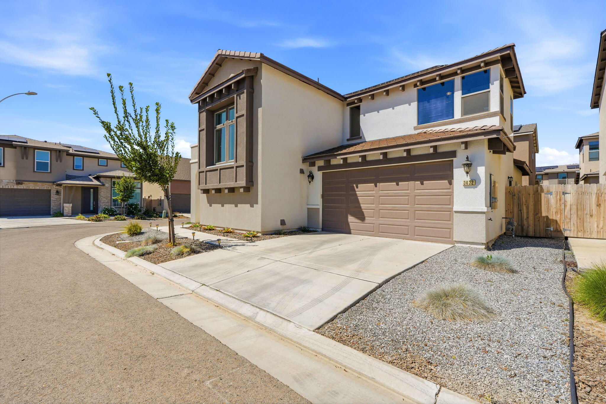 3432 W Good Ave, Visalia, CA 93277