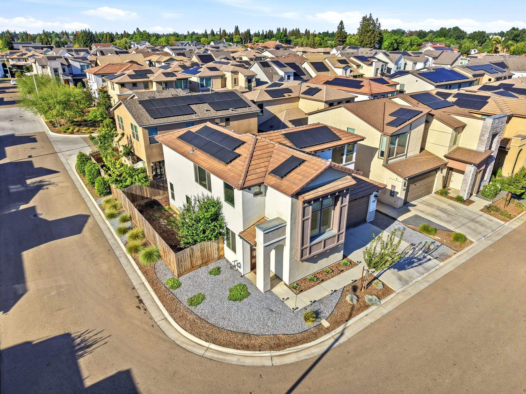 3432 W Good Ave, Visalia, CA 93277