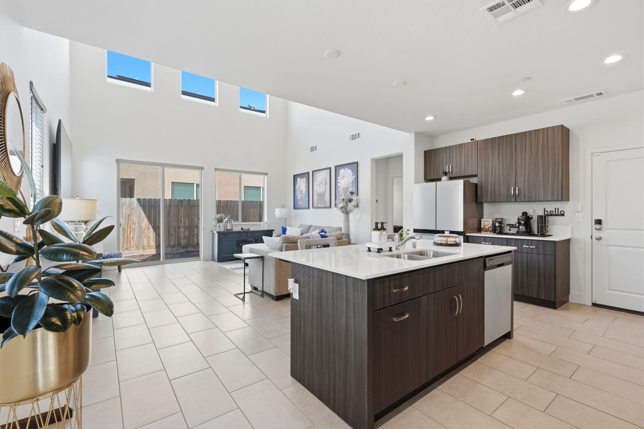 3432 W Good Ave, Visalia, CA 93277