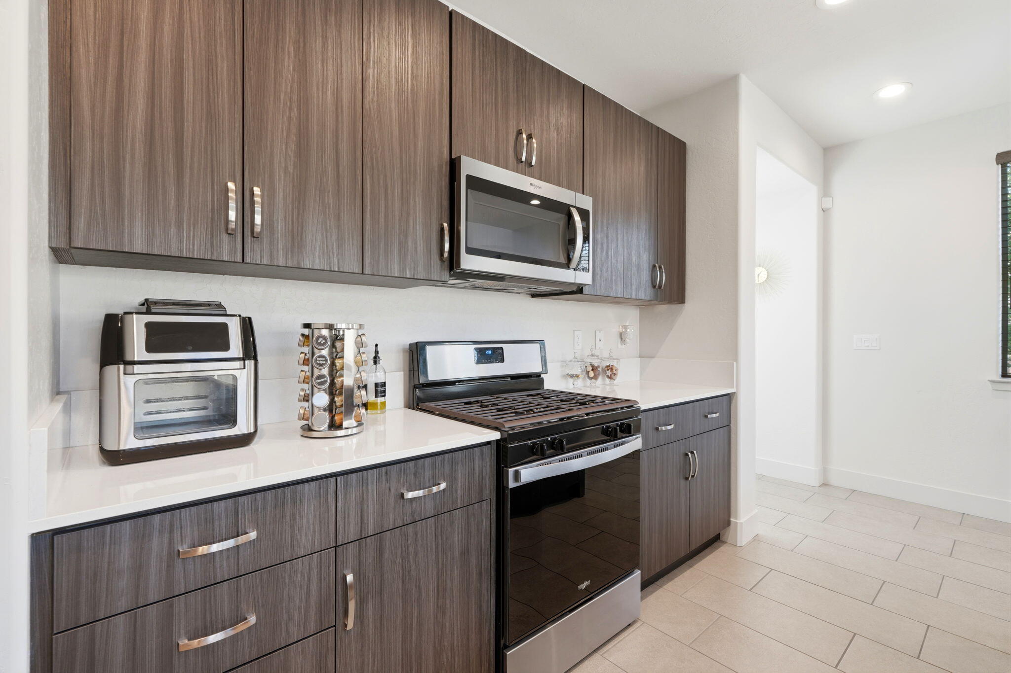 3432 W Good Ave, Visalia, CA 93277