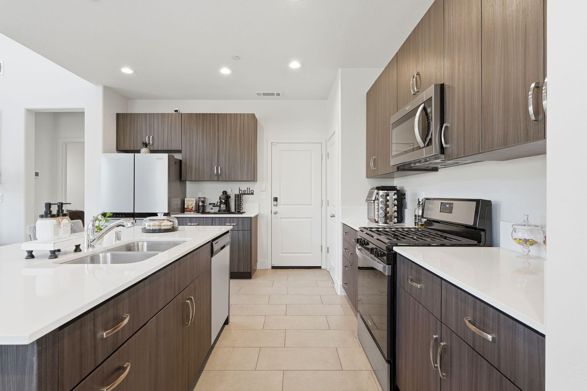 3432 W Good Ave, Visalia, CA 93277