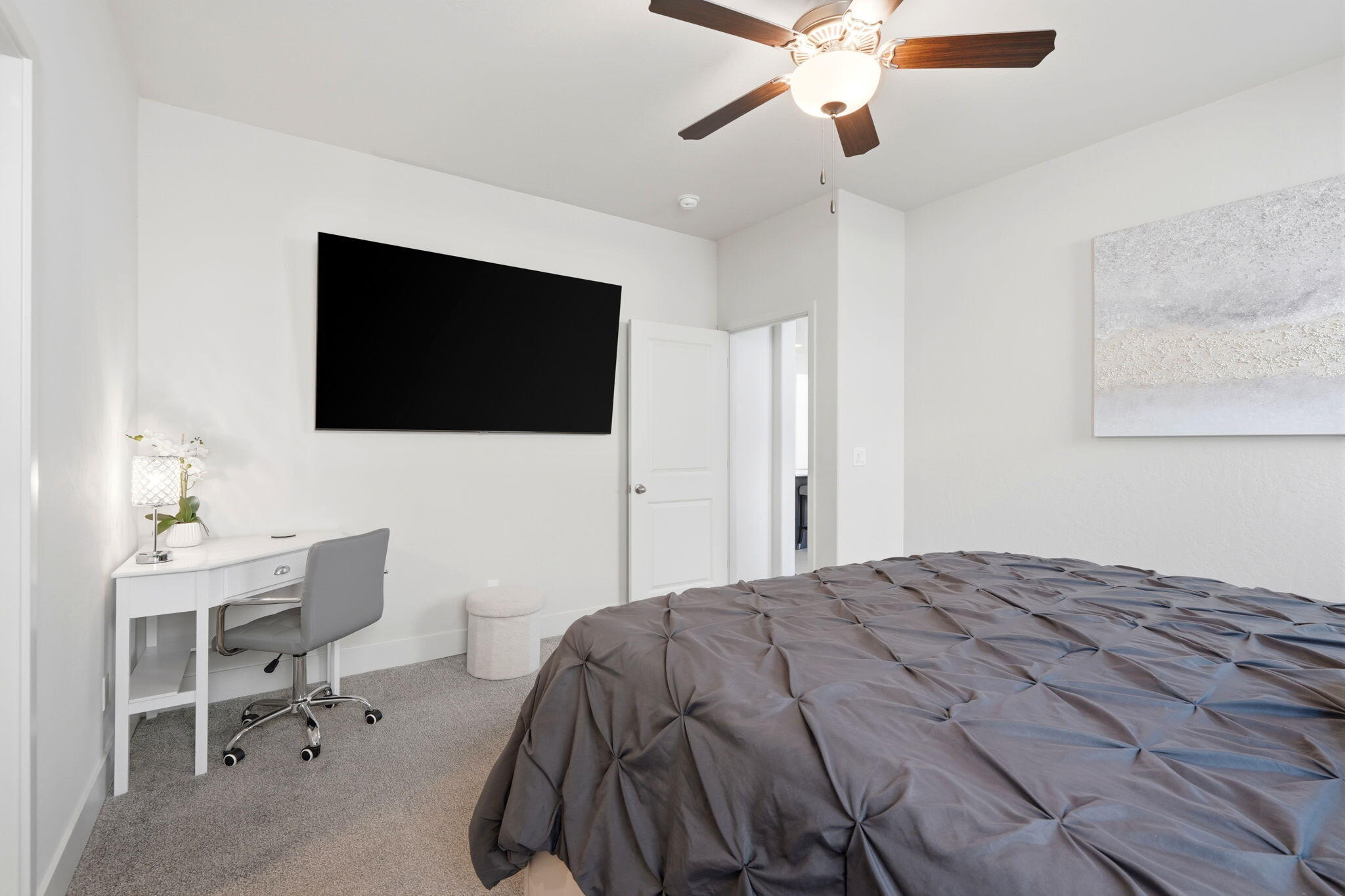 3432 W Good Ave, Visalia, CA 93277