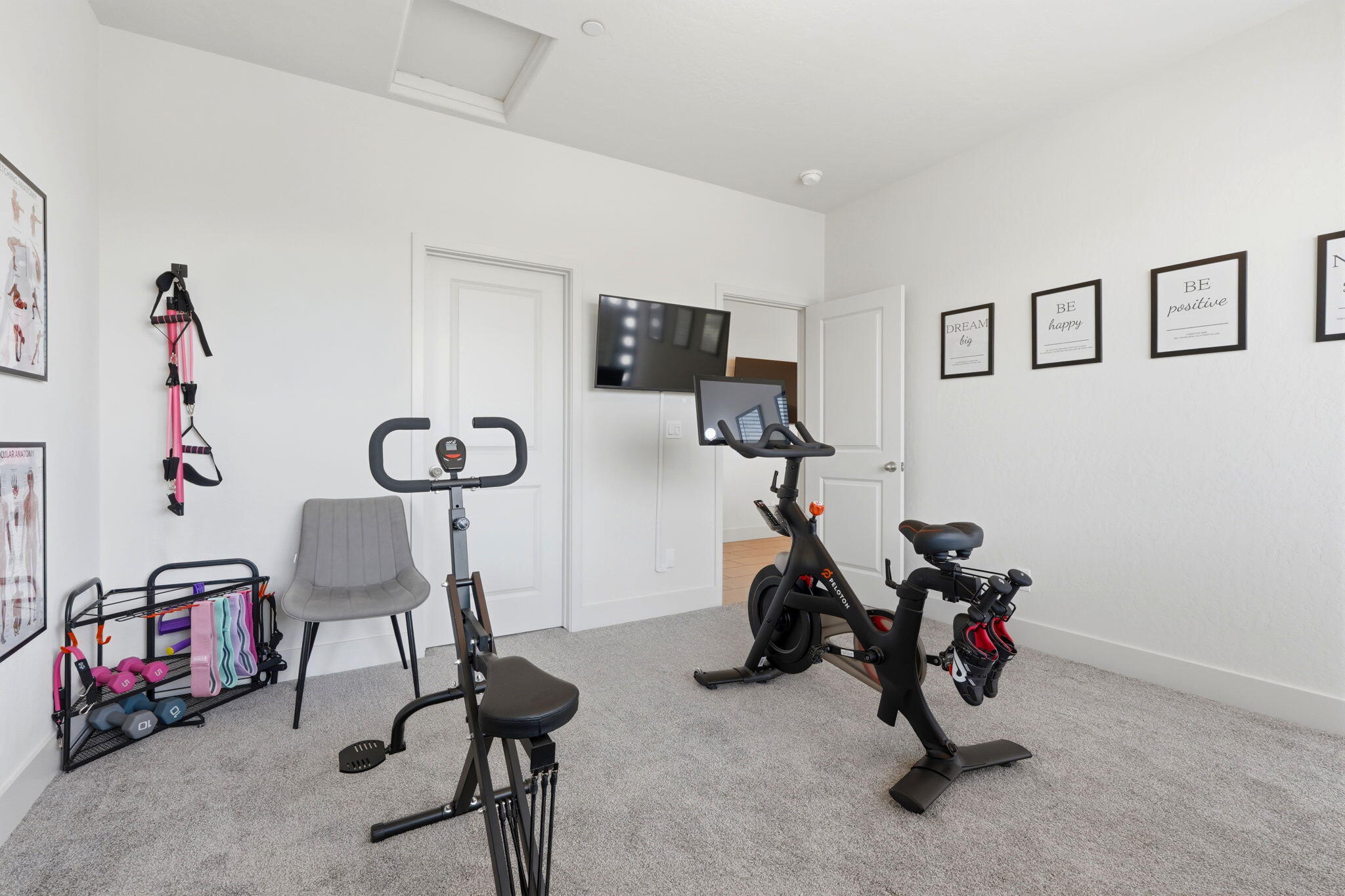 3432 W Good Ave, Visalia, CA 93277