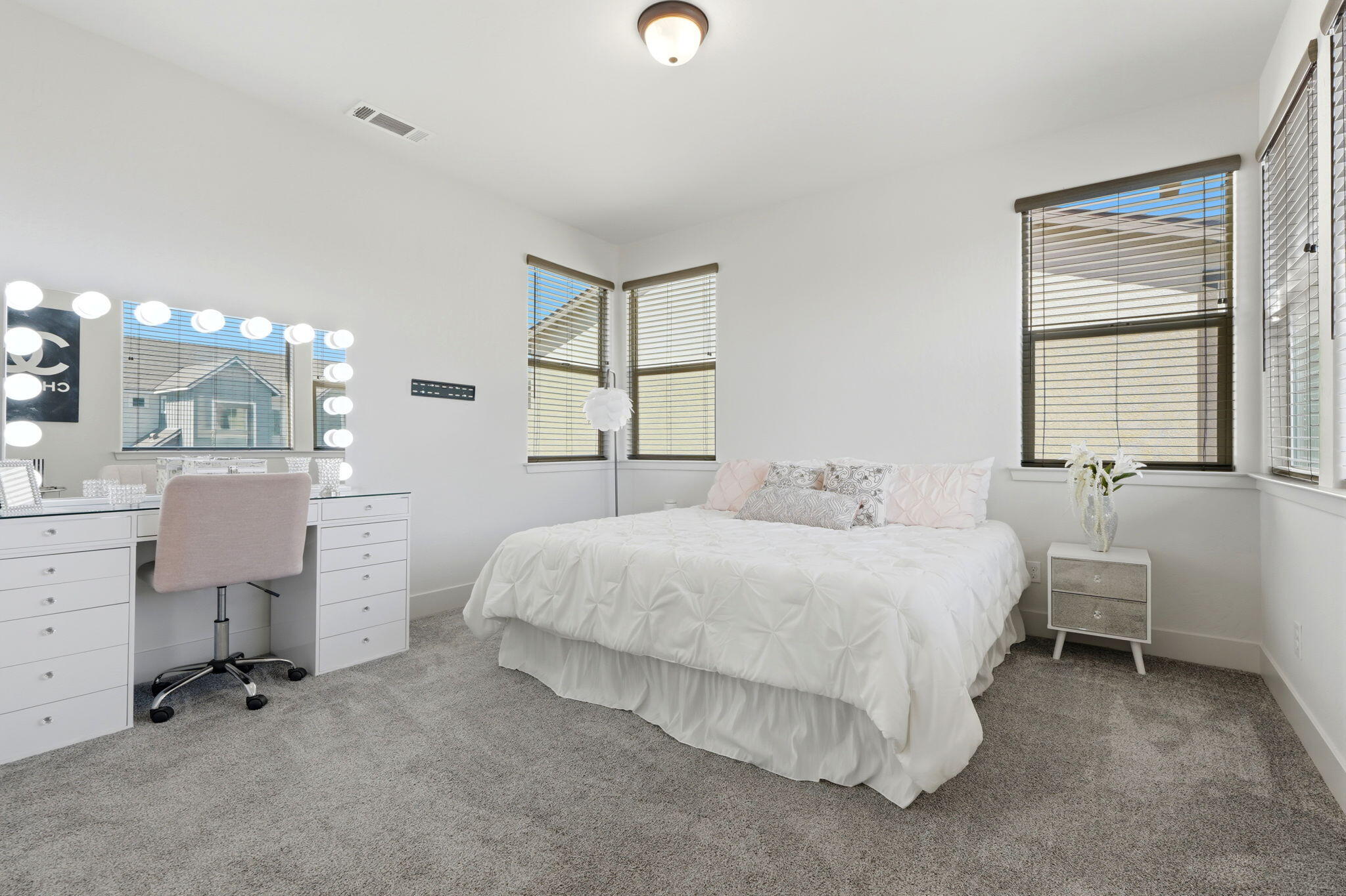 3432 W Good Ave, Visalia, CA 93277