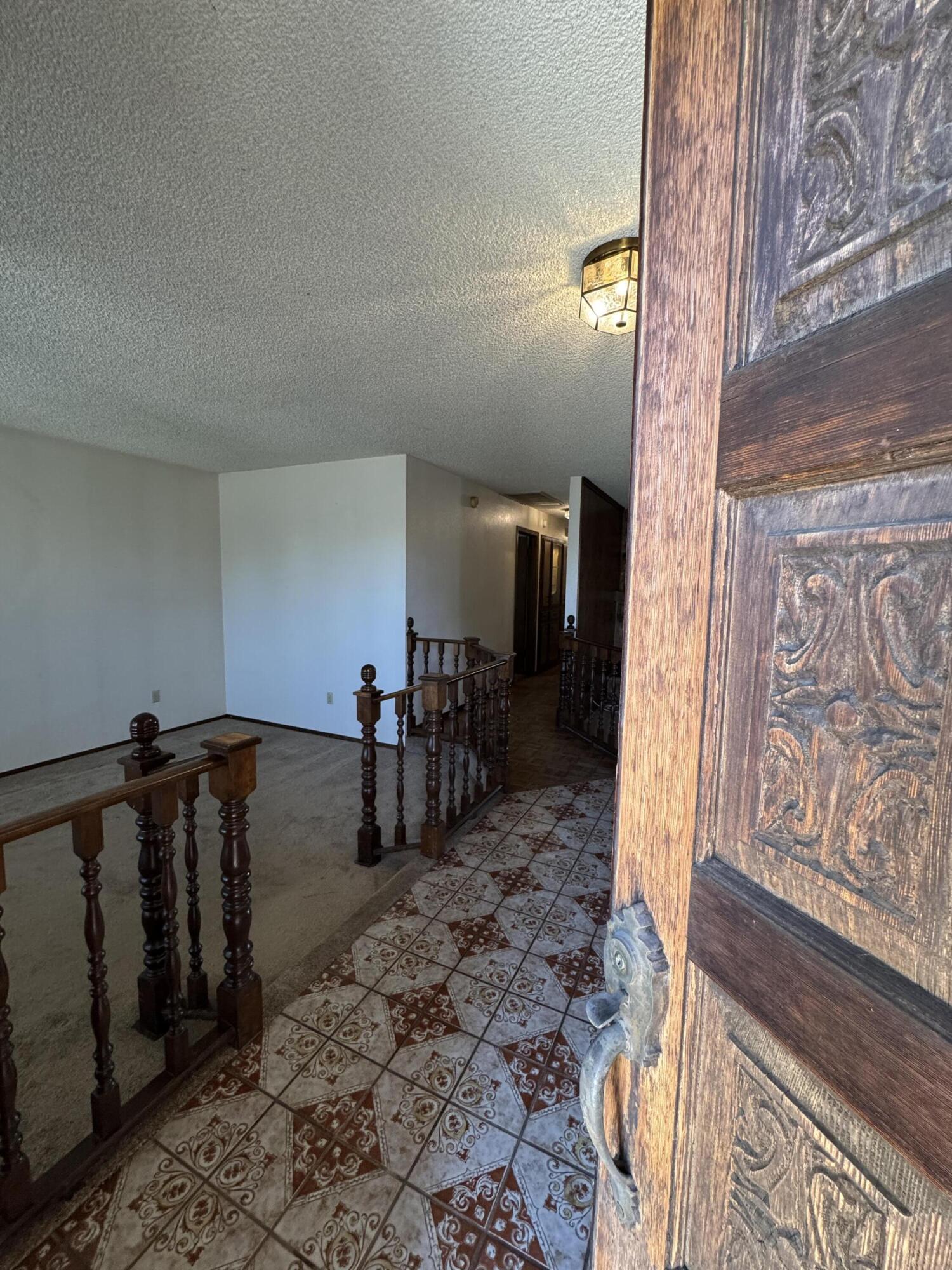 1502 S Lydia Dr, Tulare, CA 93274