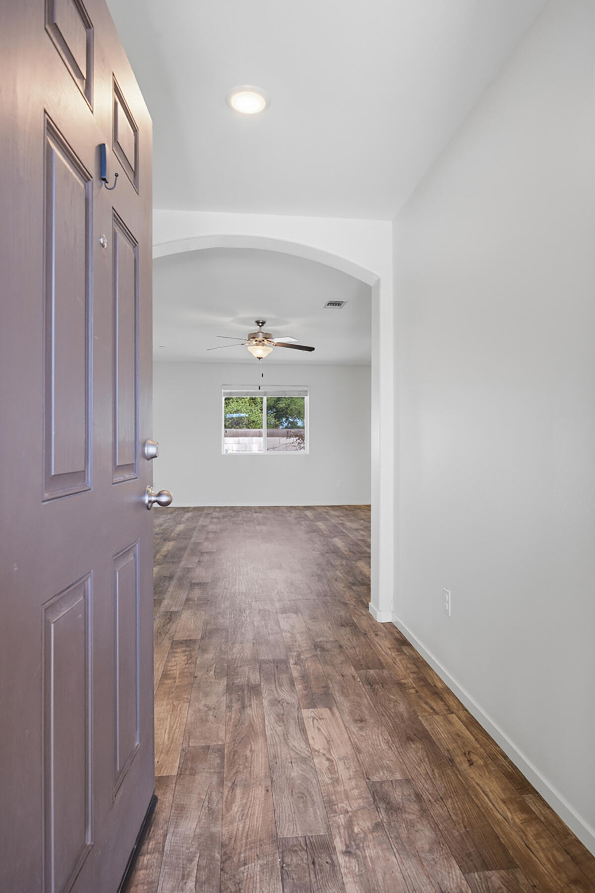 2141 N Highland St, Visalia, CA 93291