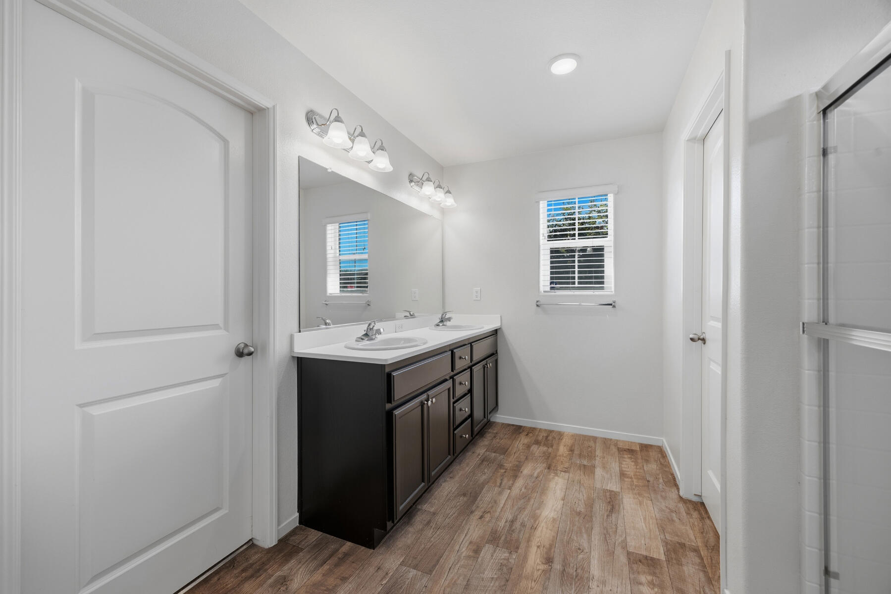 2141 N Highland St, Visalia, CA 93291