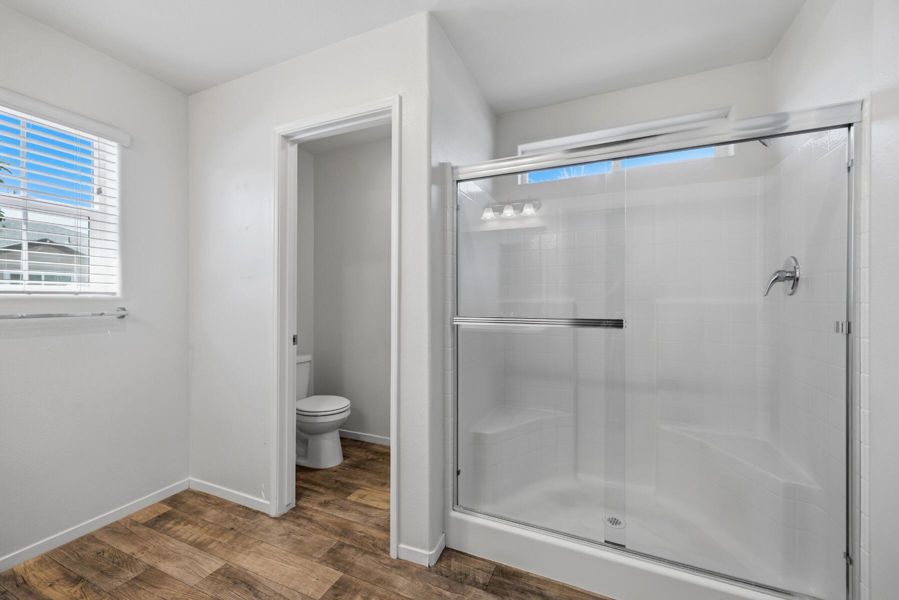 2141 N Highland St, Visalia, CA 93291