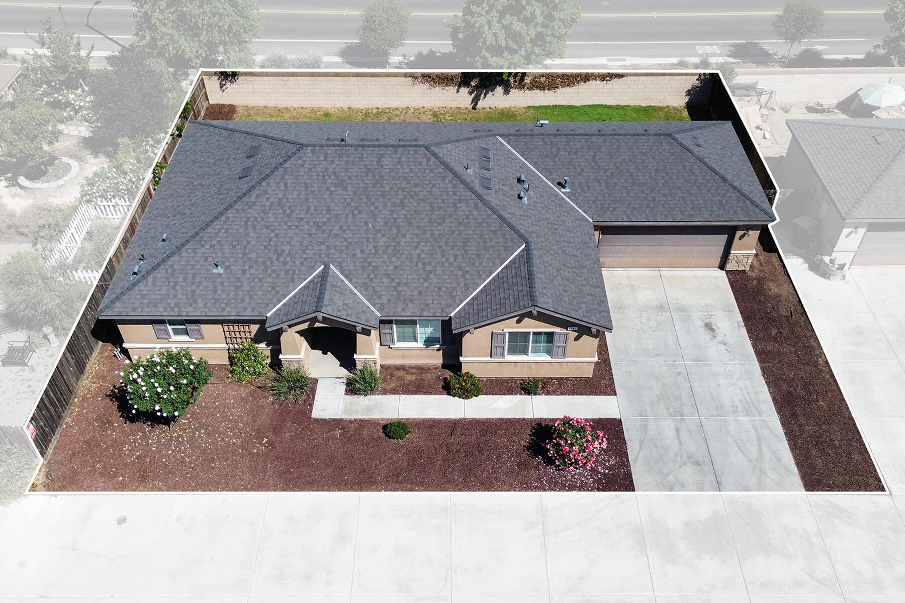 2141 N Highland St, Visalia, CA 93291