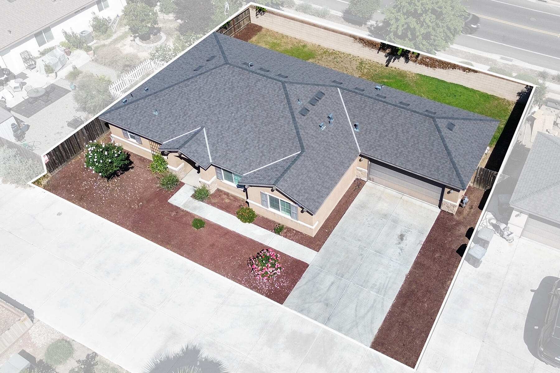 2141 N Highland St, Visalia, CA 93291