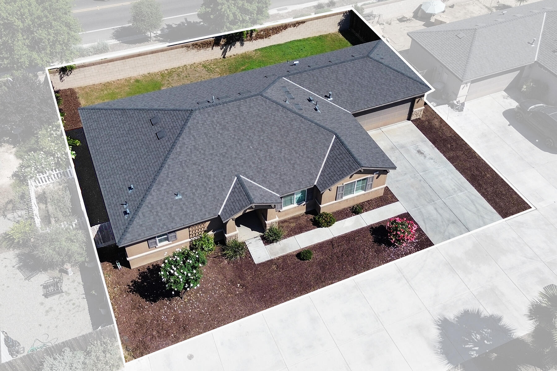 2141 N Highland St, Visalia, CA 93291