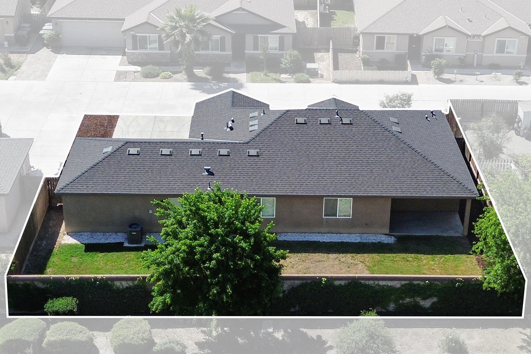 2141 N Highland St, Visalia, CA 93291