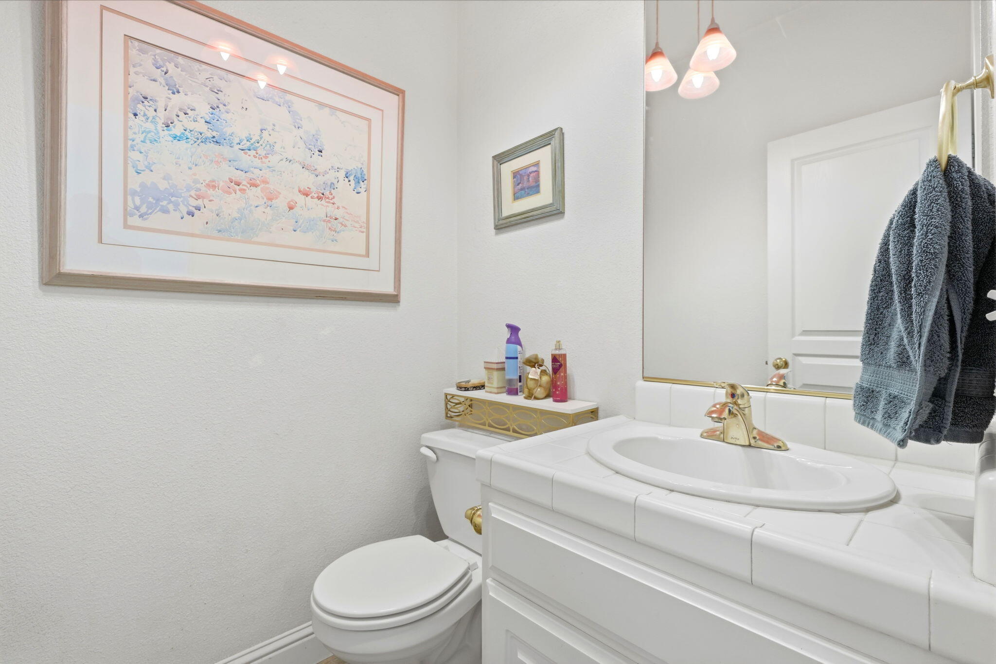 3939 S Crenshaw St, Visalia, CA 93277