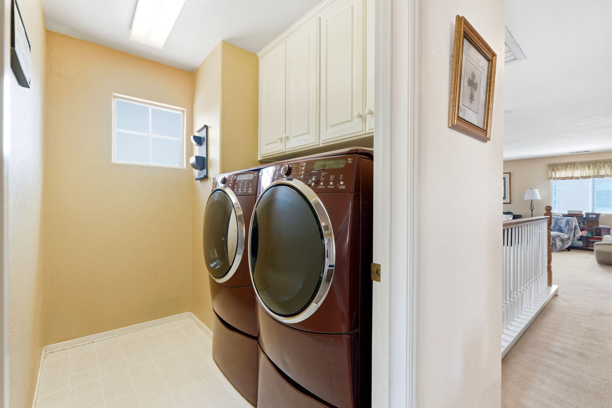 3939 S Crenshaw St, Visalia, CA 93277