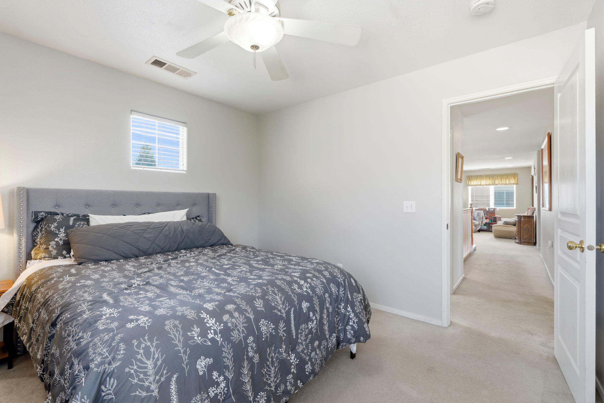 3939 S Crenshaw St, Visalia, CA 93277